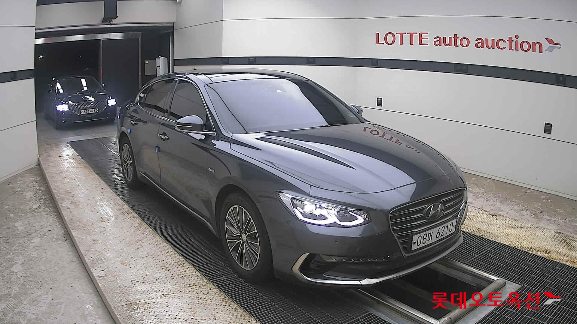 2018 - hyundai grandeur