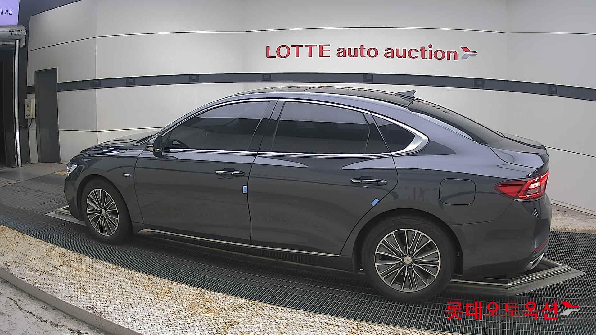 2018 - hyundai grandeur
