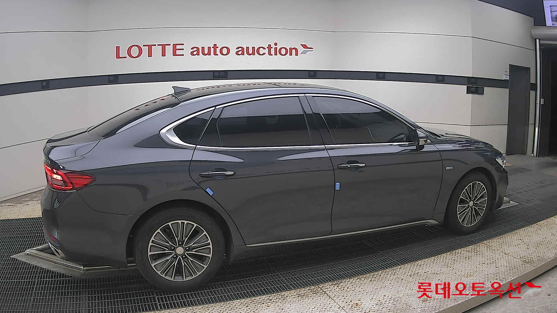 2018 - hyundai grandeur
