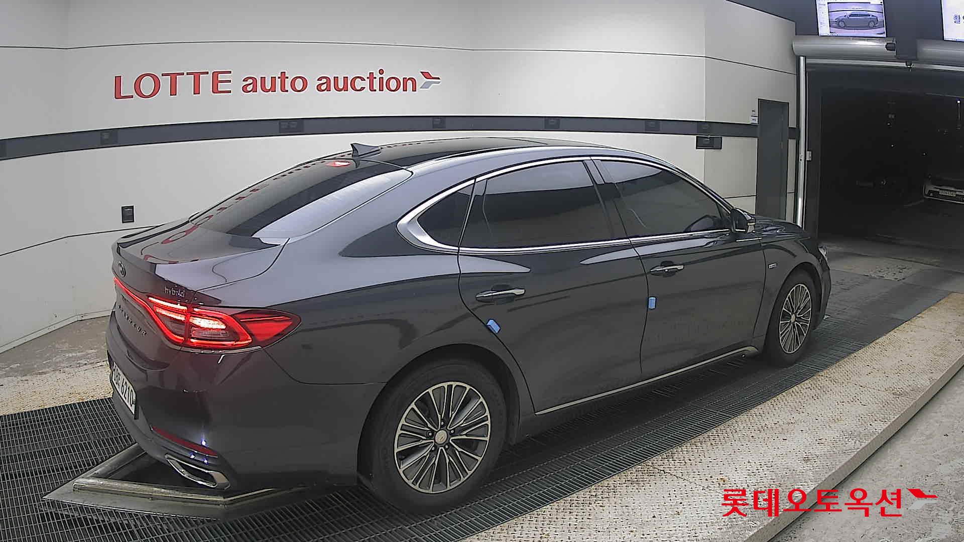 2018 - hyundai grandeur