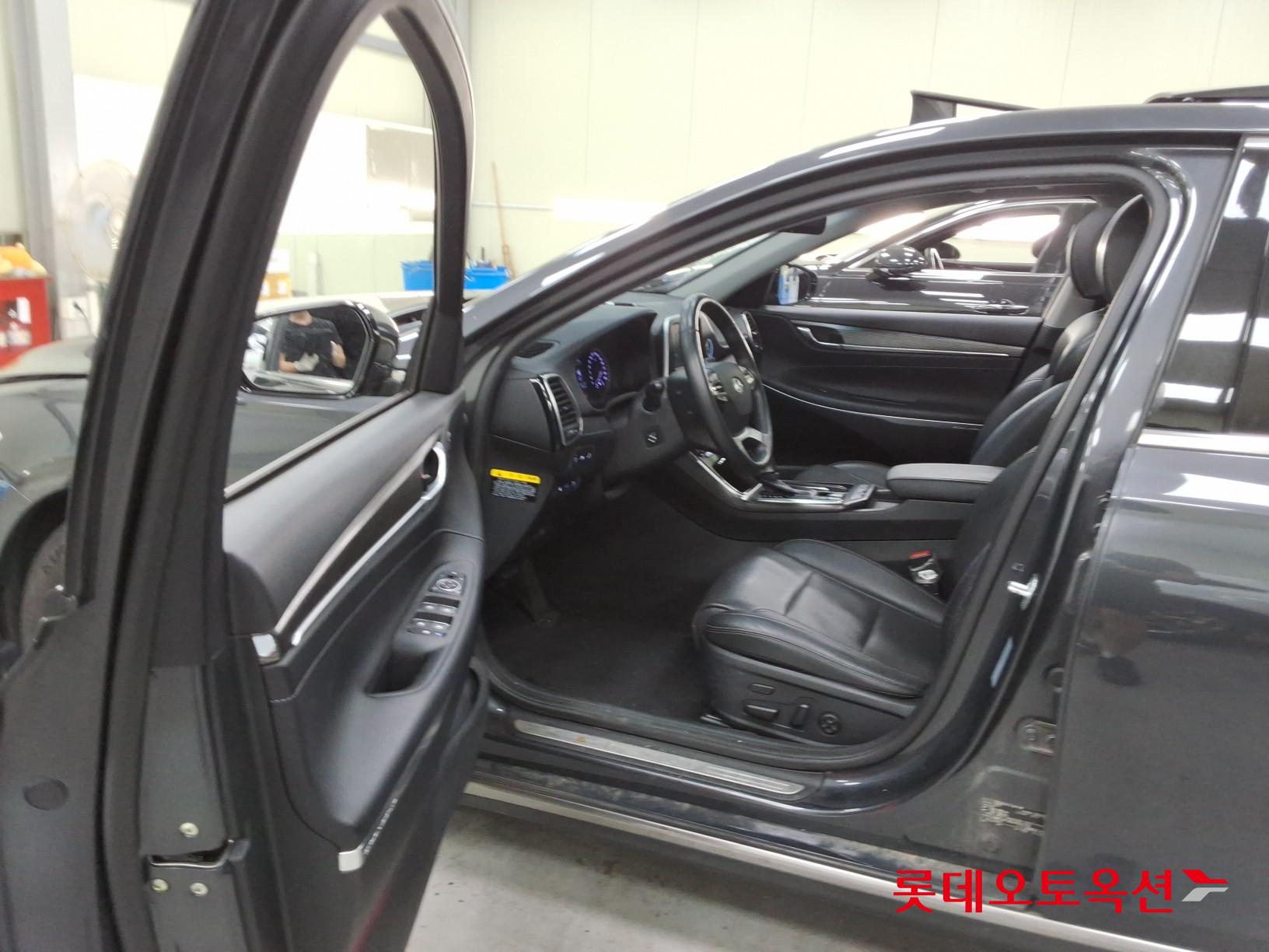 2018 - hyundai grandeur