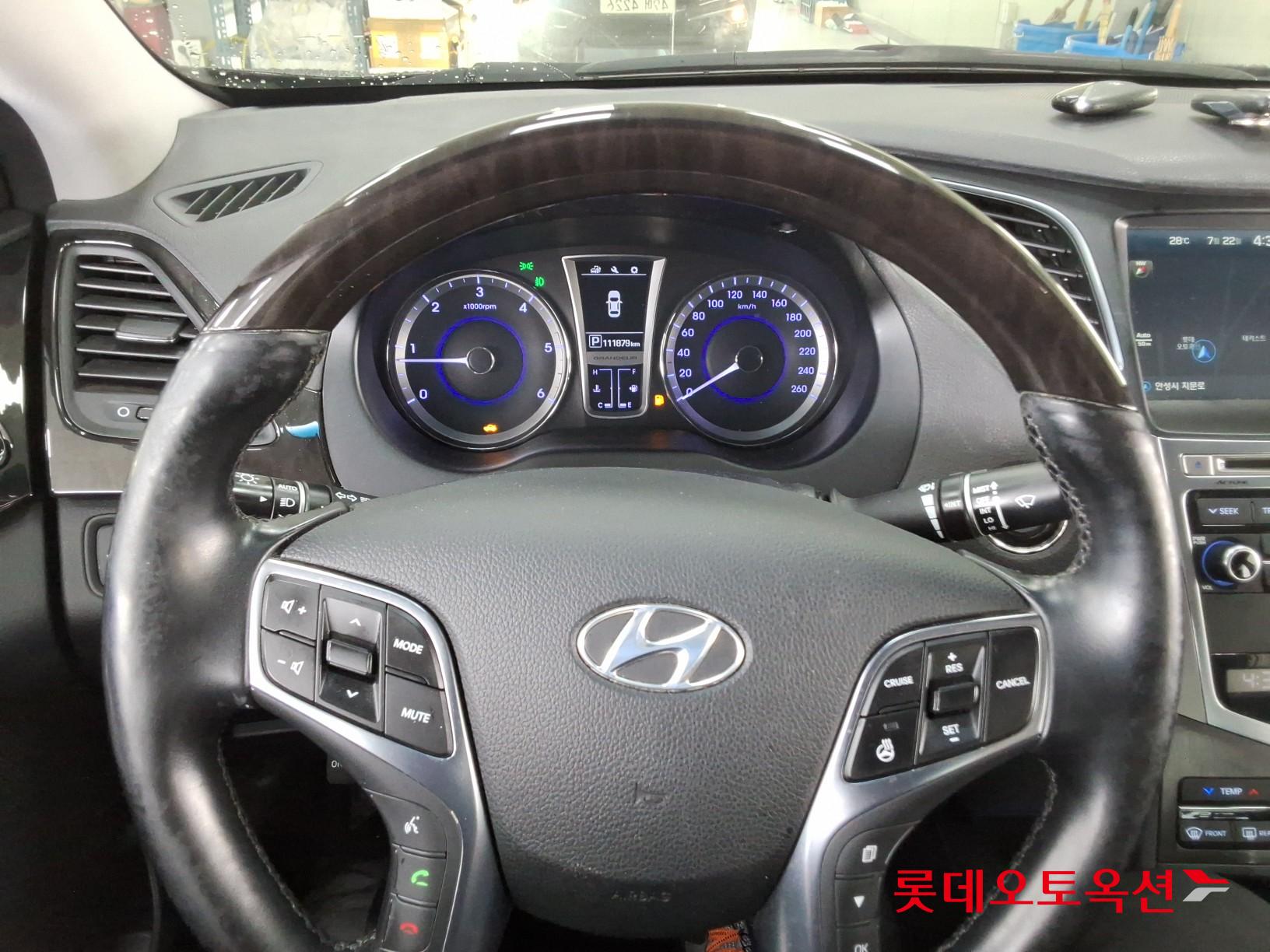 2015 - hyundai grandeur