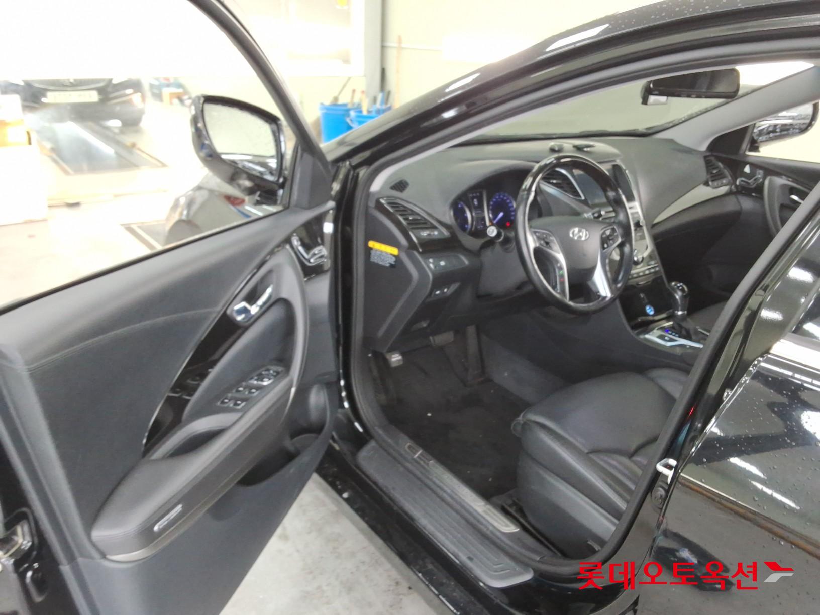 2015 - hyundai grandeur