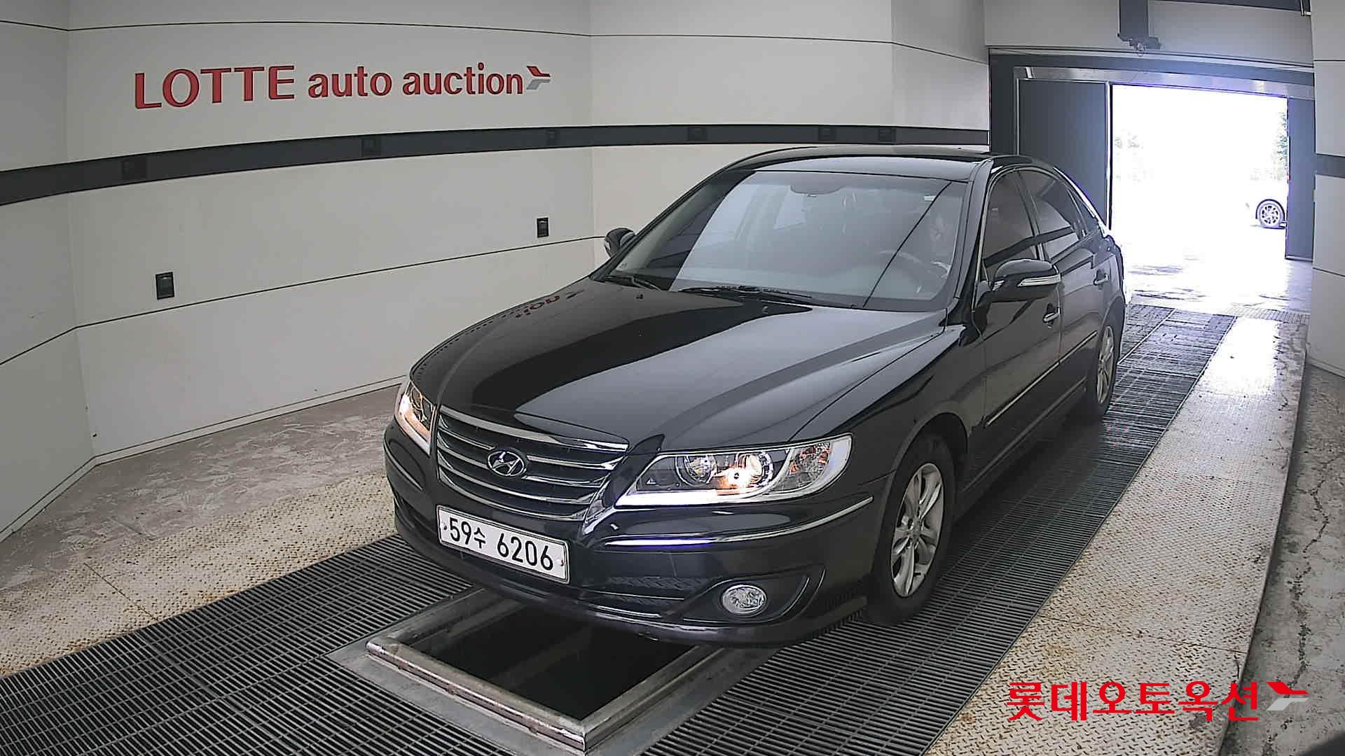 2010 - hyundai grandeur