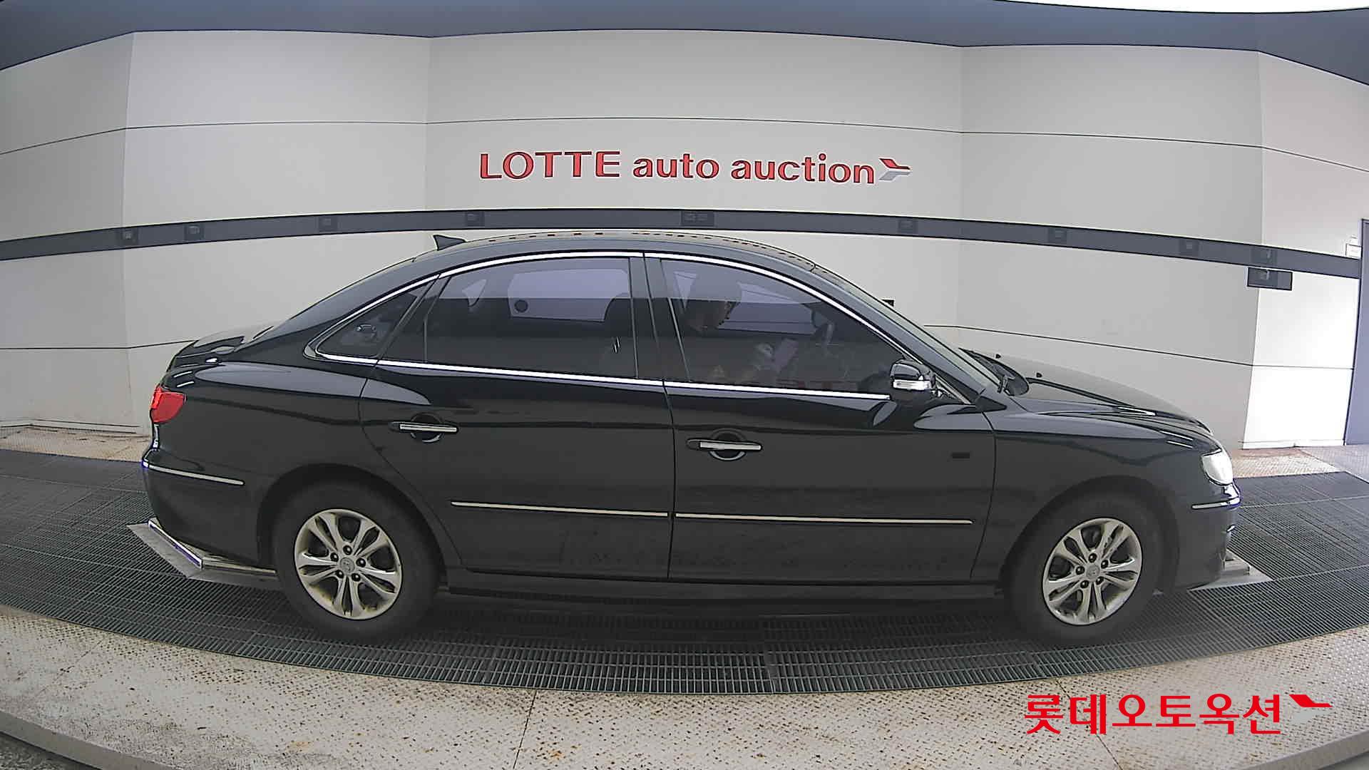 2010 - hyundai grandeur