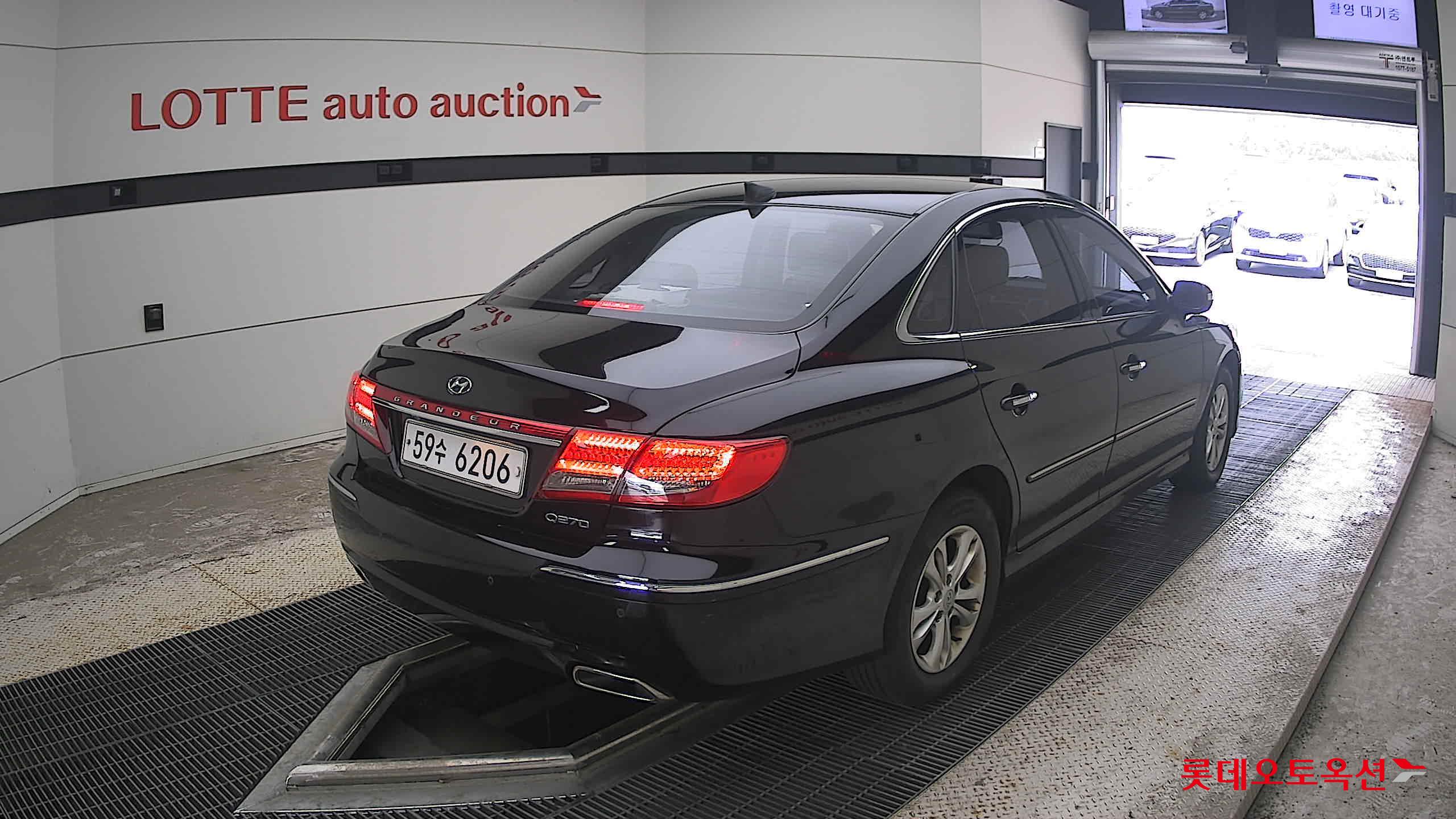 2010 - hyundai grandeur