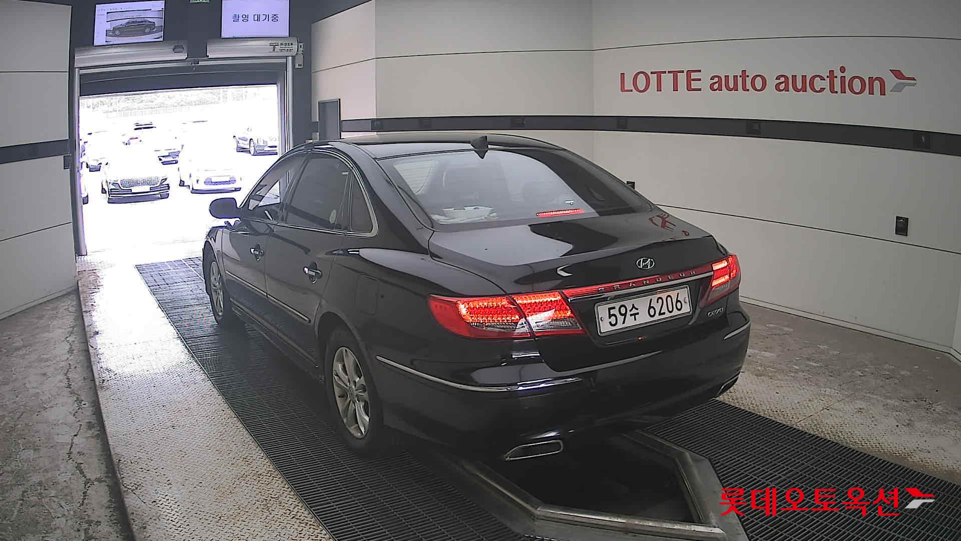 2010 - hyundai grandeur