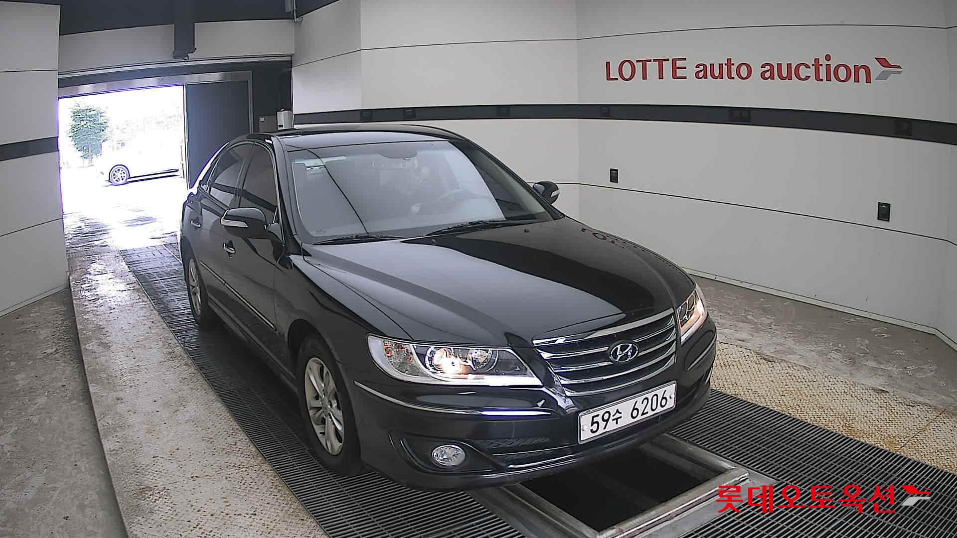 2010 - hyundai grandeur