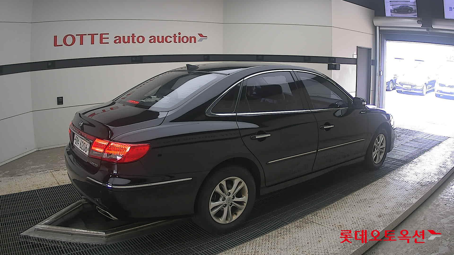 2010 - hyundai grandeur