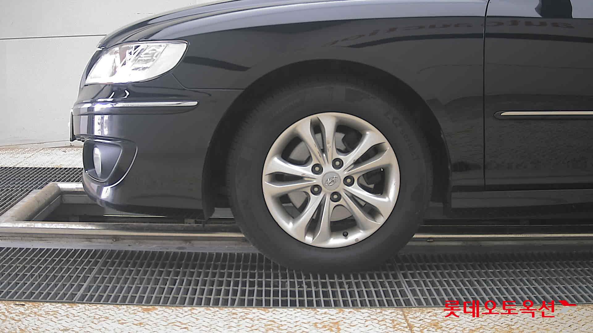 2010 - hyundai grandeur
