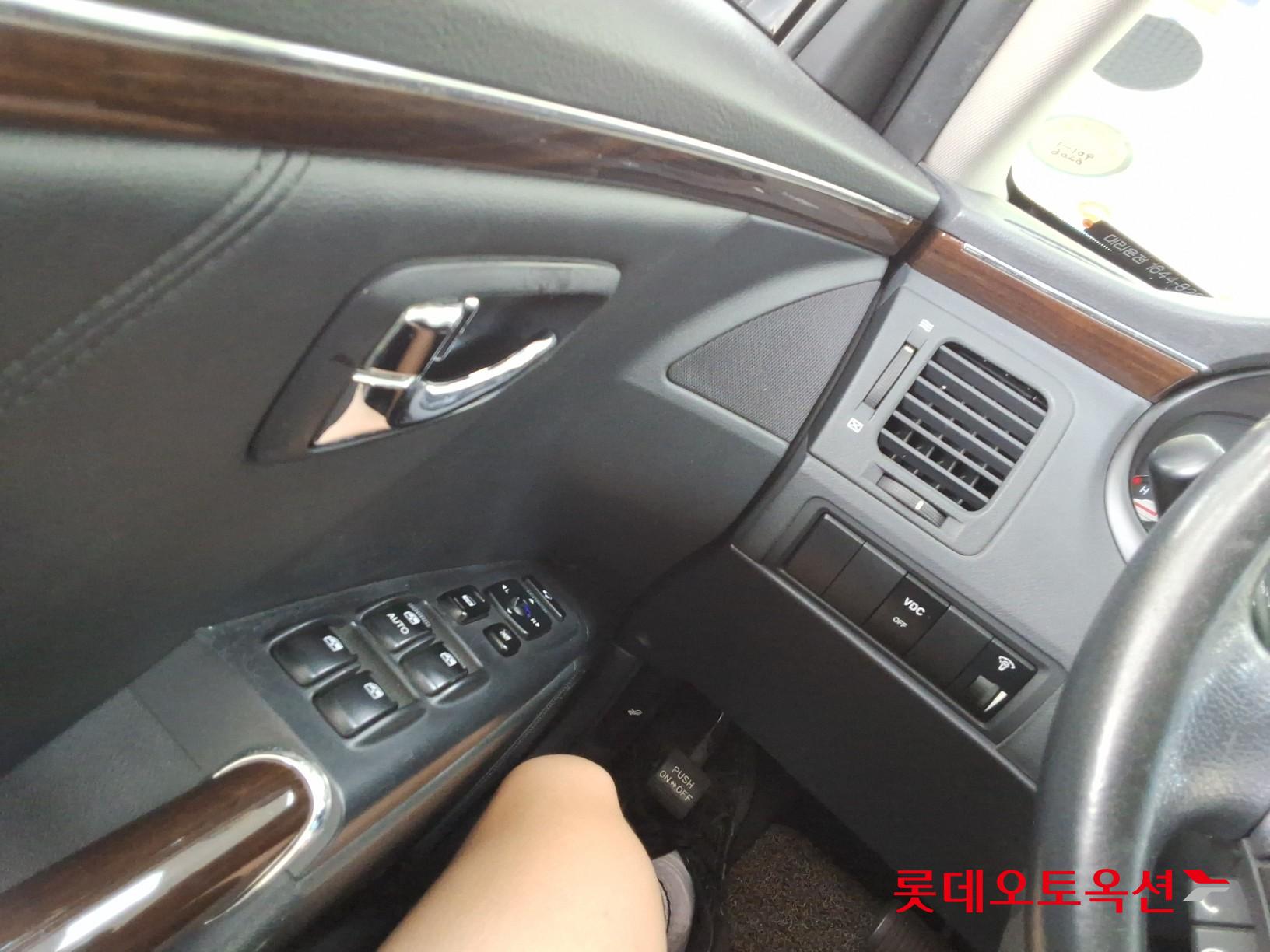2010 - hyundai grandeur