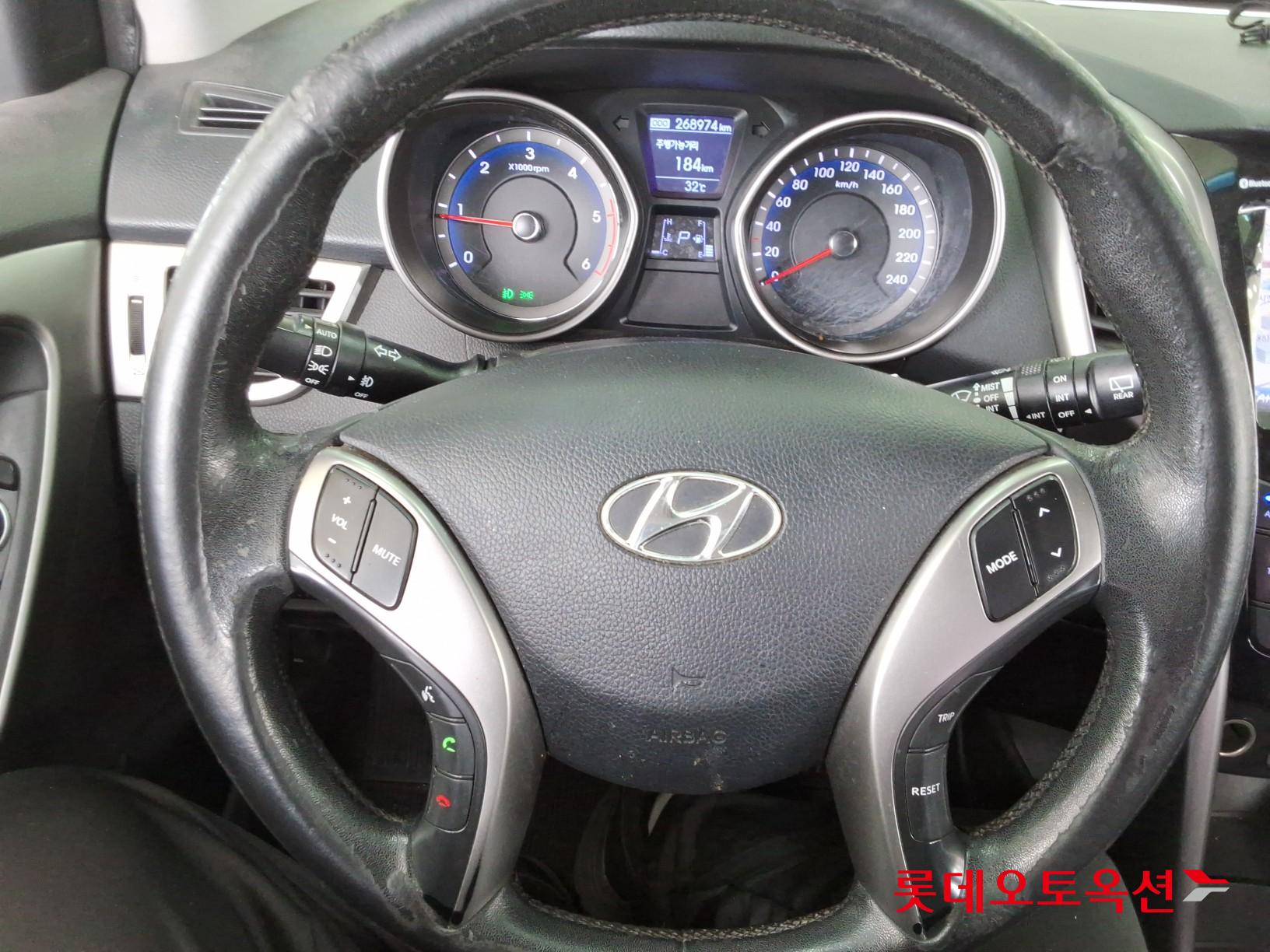 2012 - hyundai i30