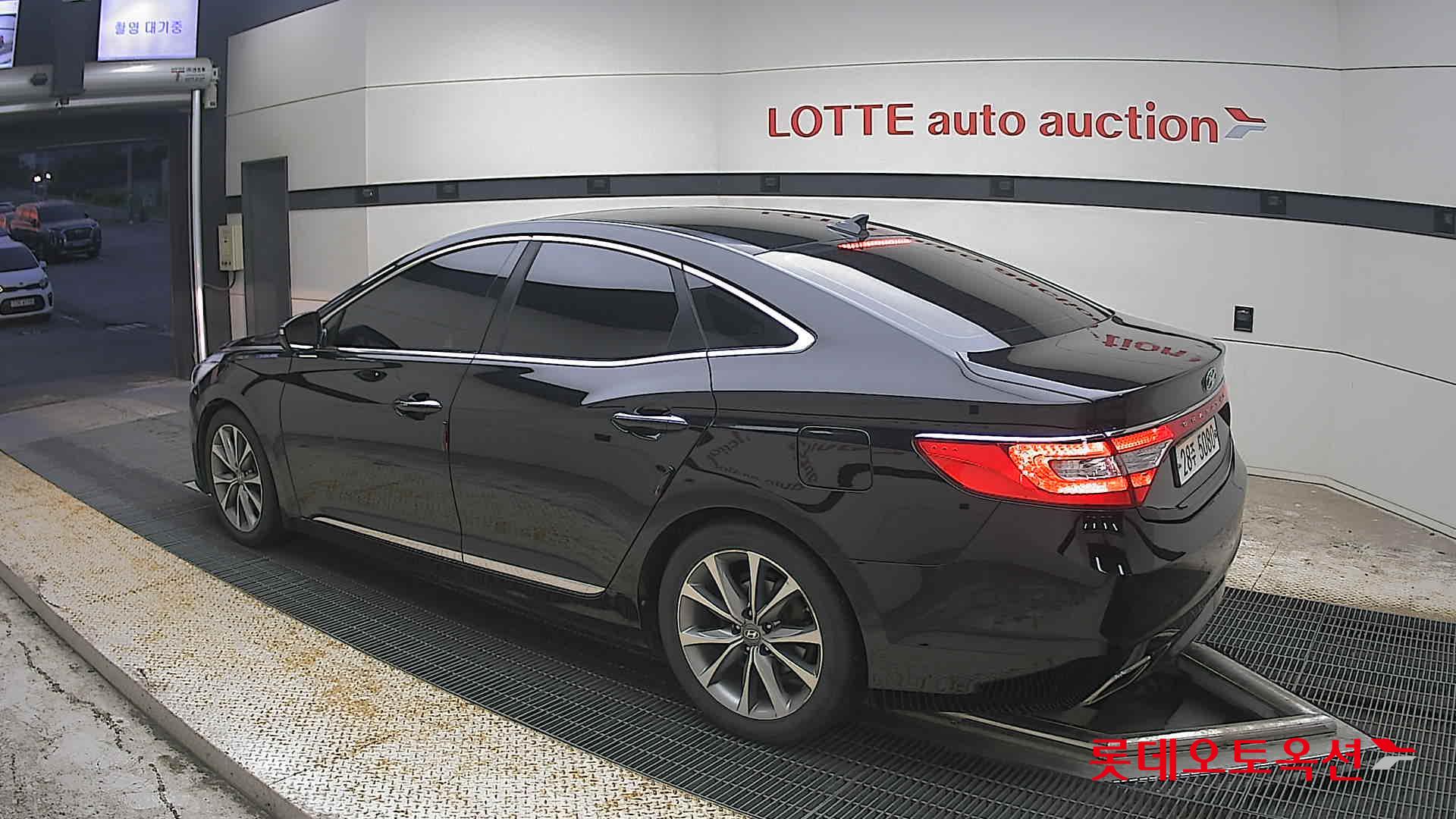 2015 - hyundai grandeur