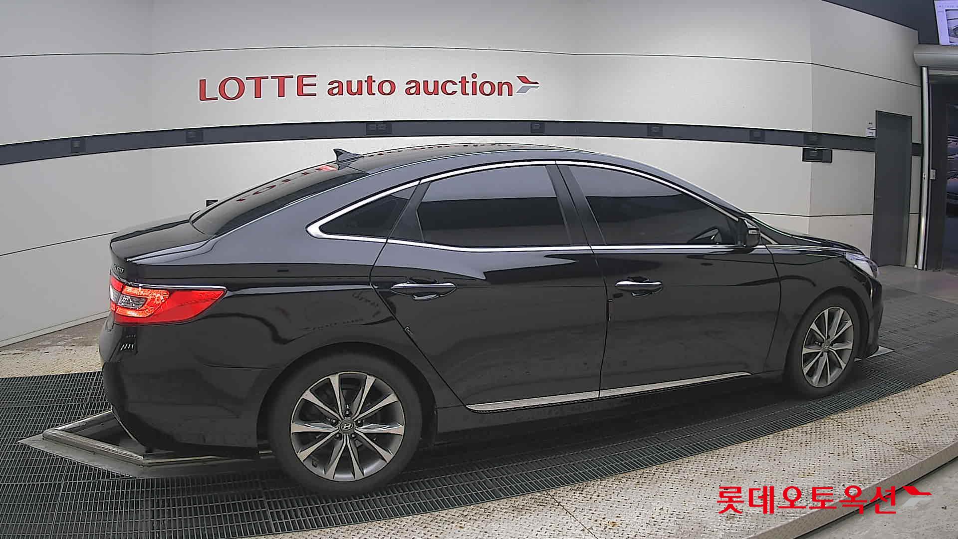 2015 - hyundai grandeur