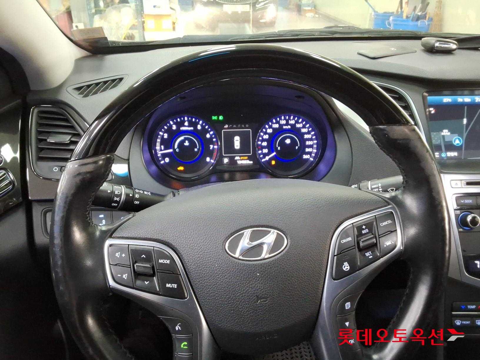 2015 - hyundai grandeur