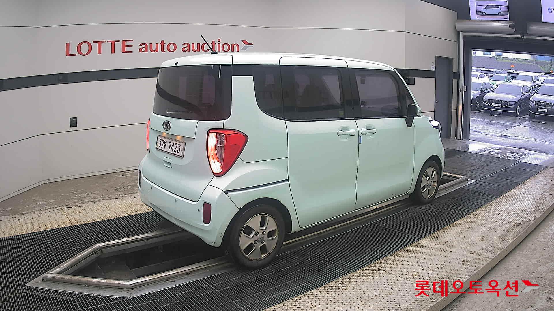 2012 - kia ray