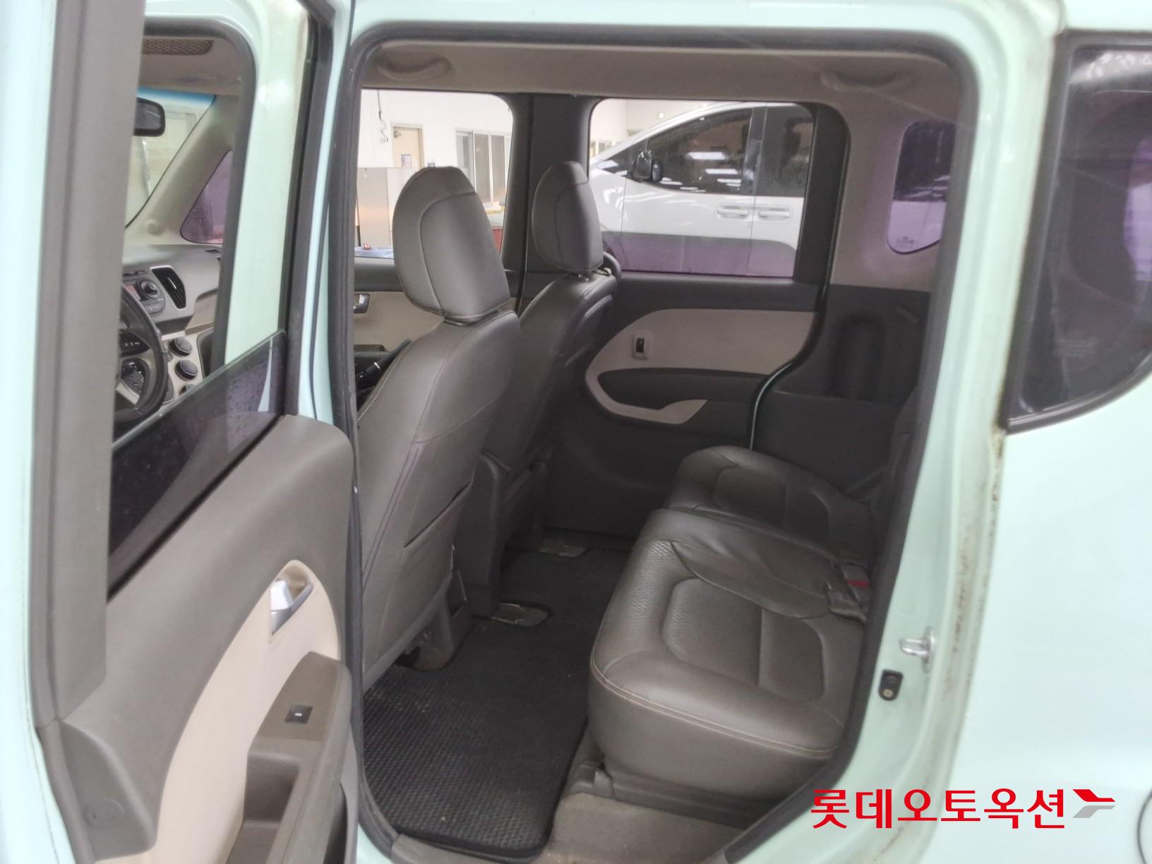 2012 - kia ray