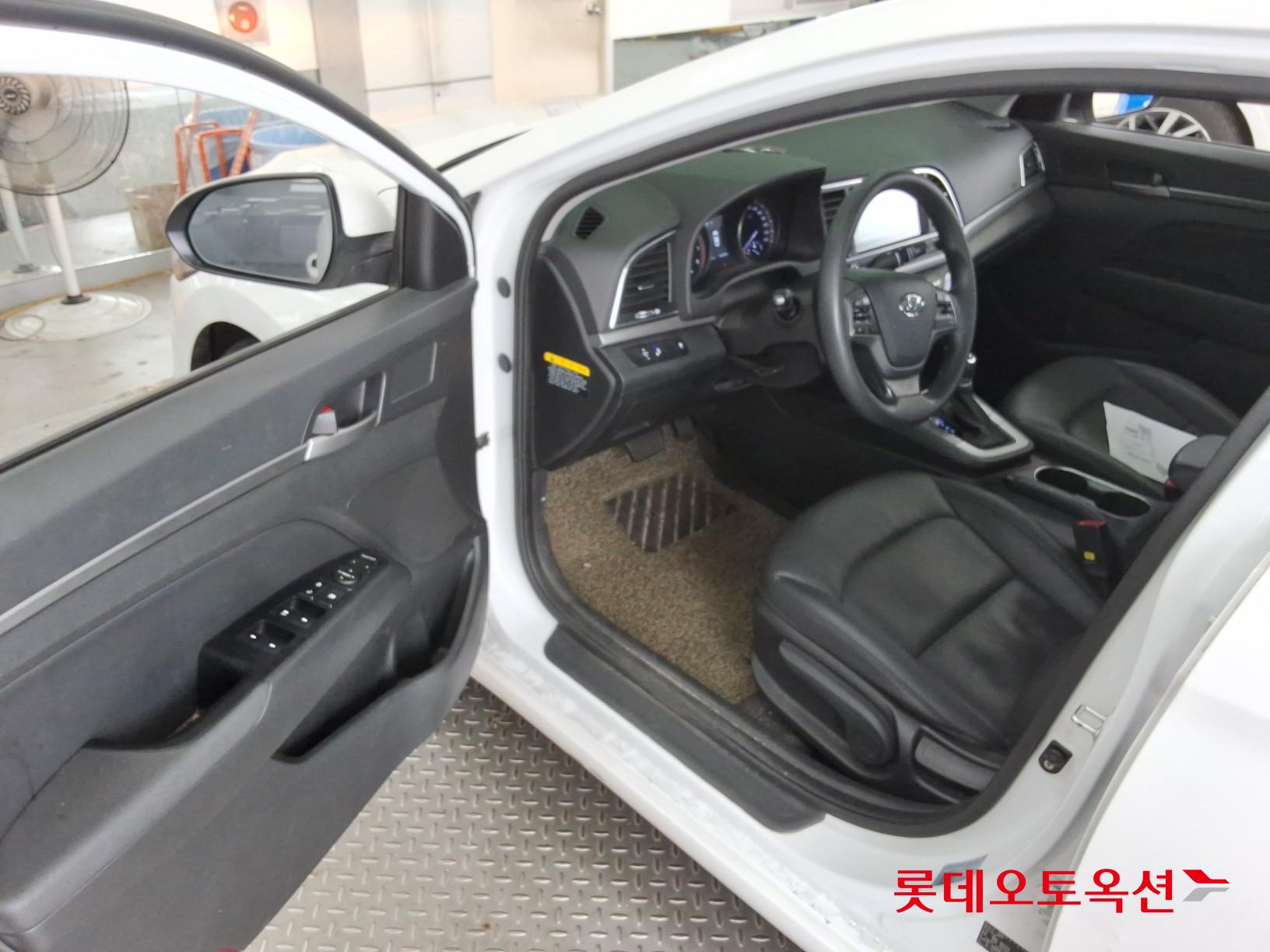 2018 - hyundai avante