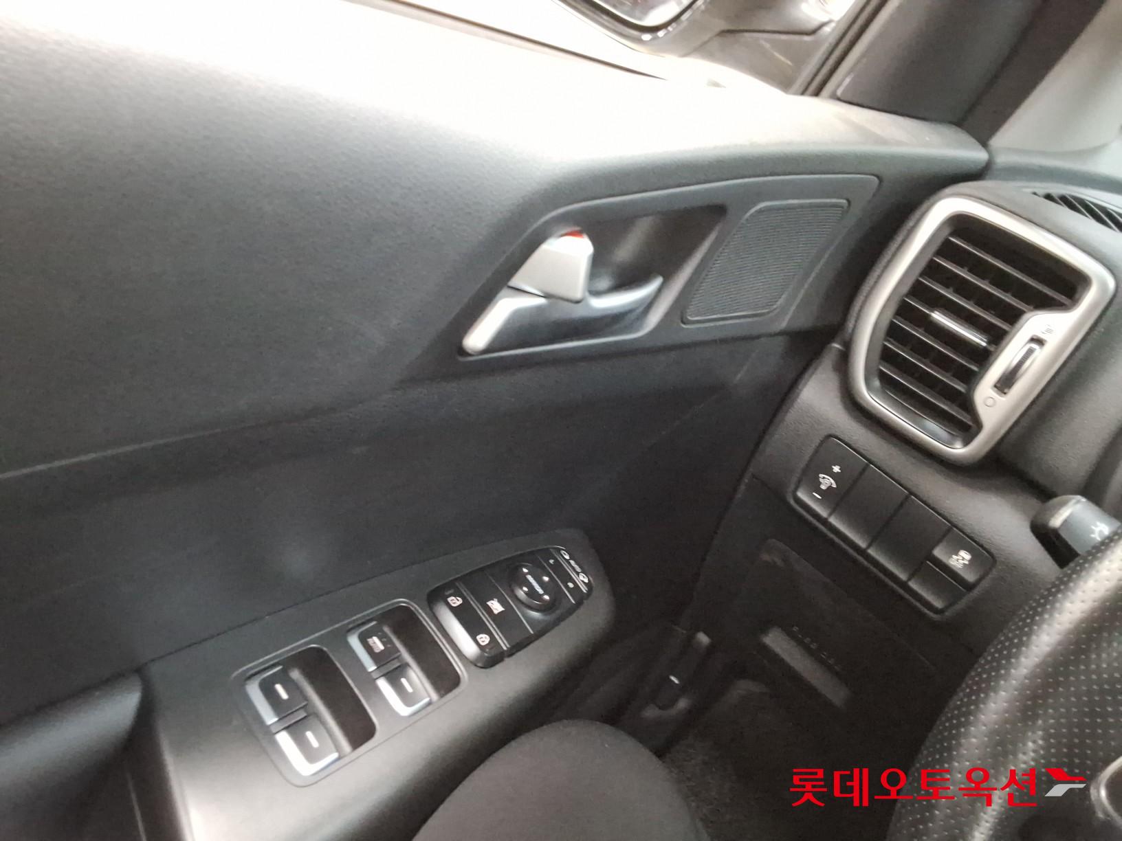2016 - kia sportage