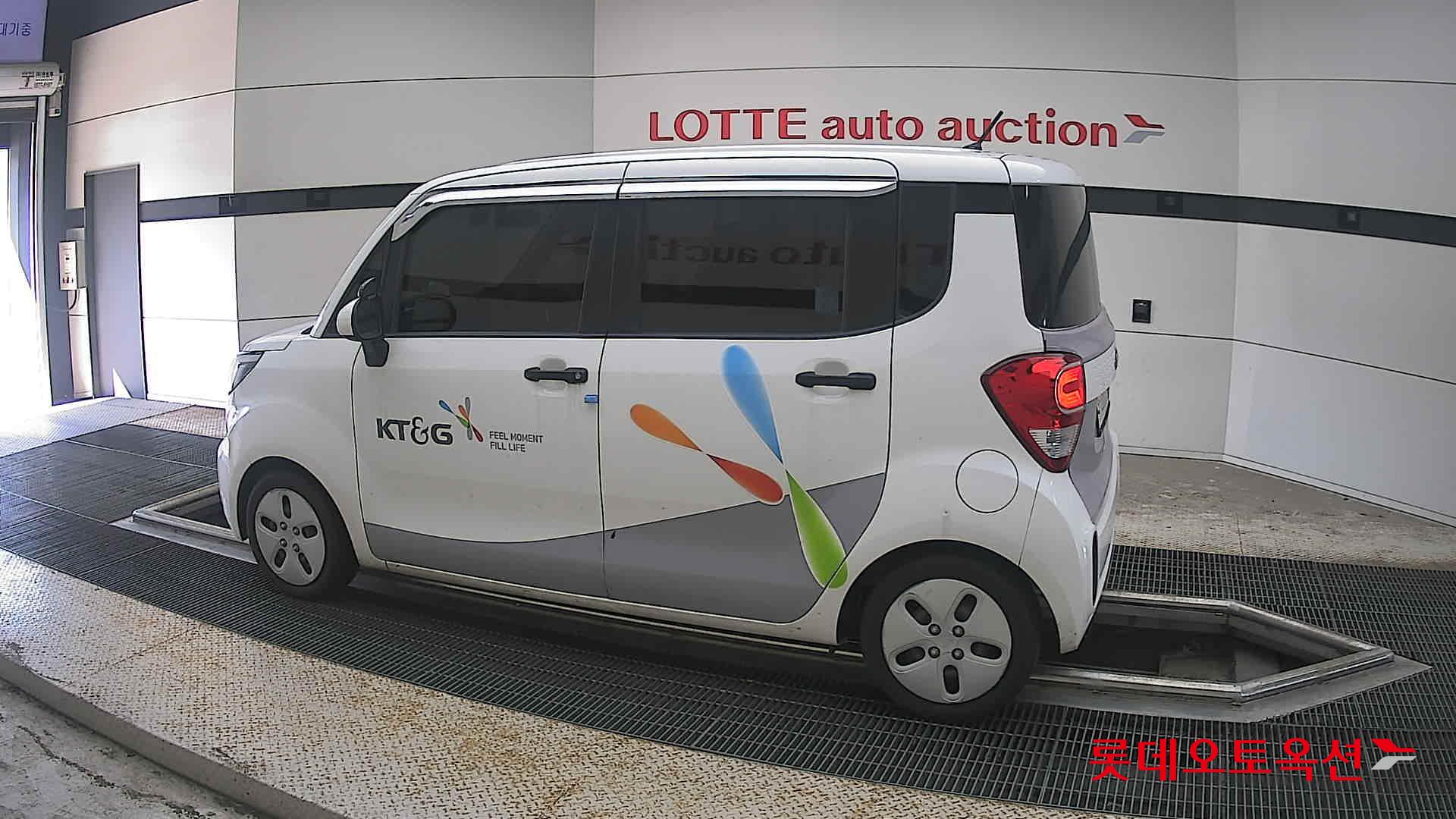 2020 - kia ray