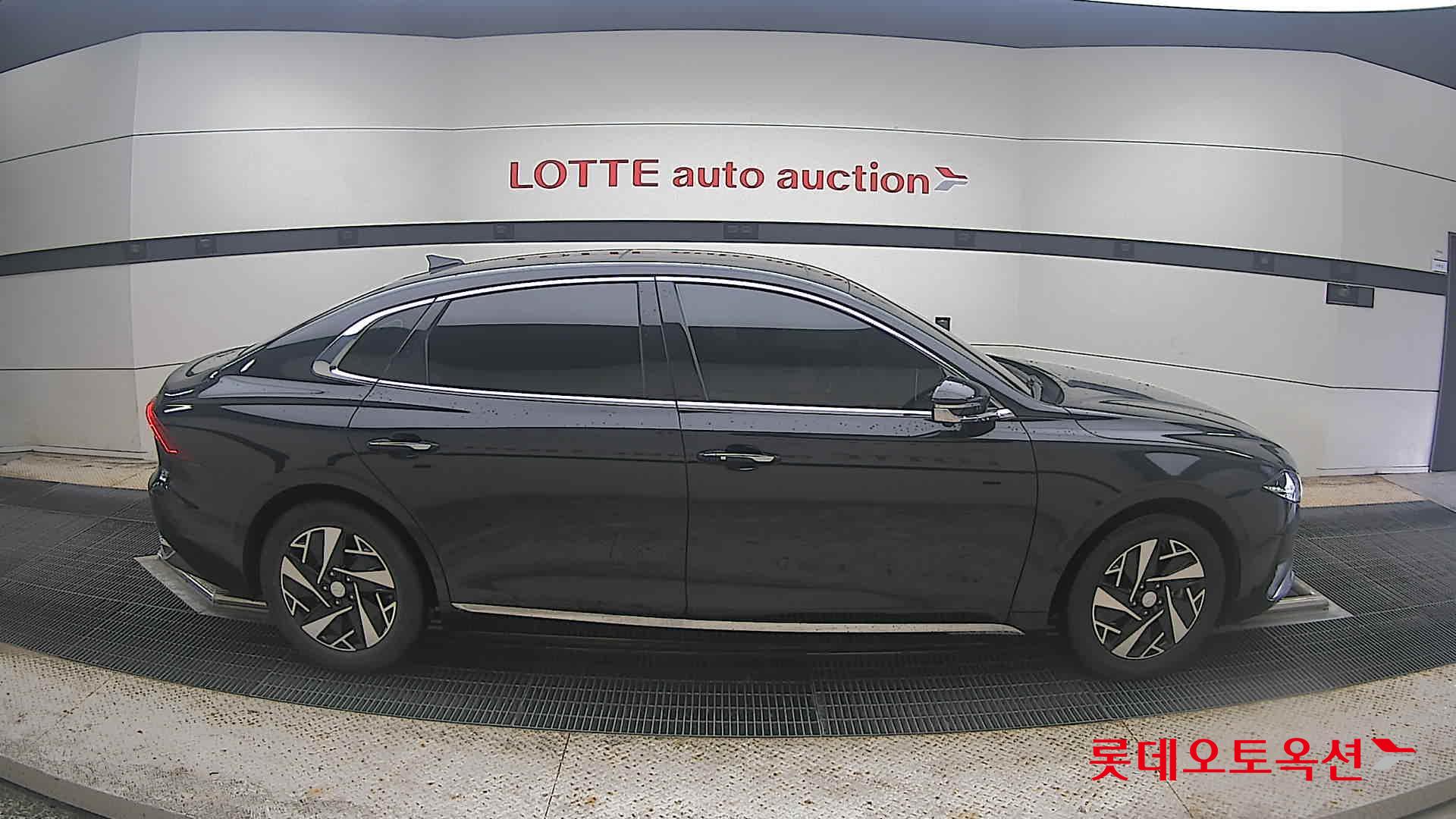 2022 - hyundai grandeur