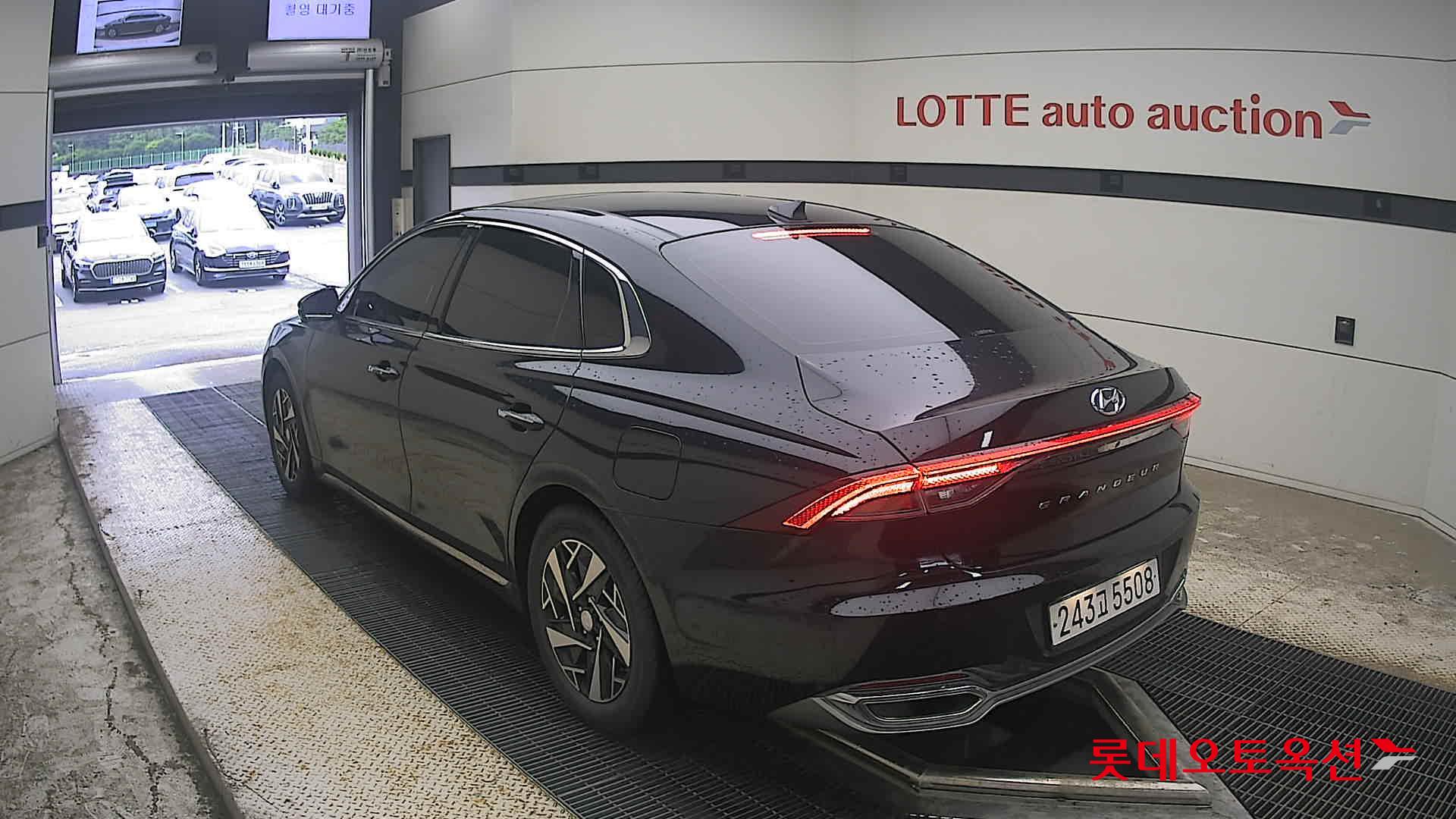 2022 - hyundai grandeur