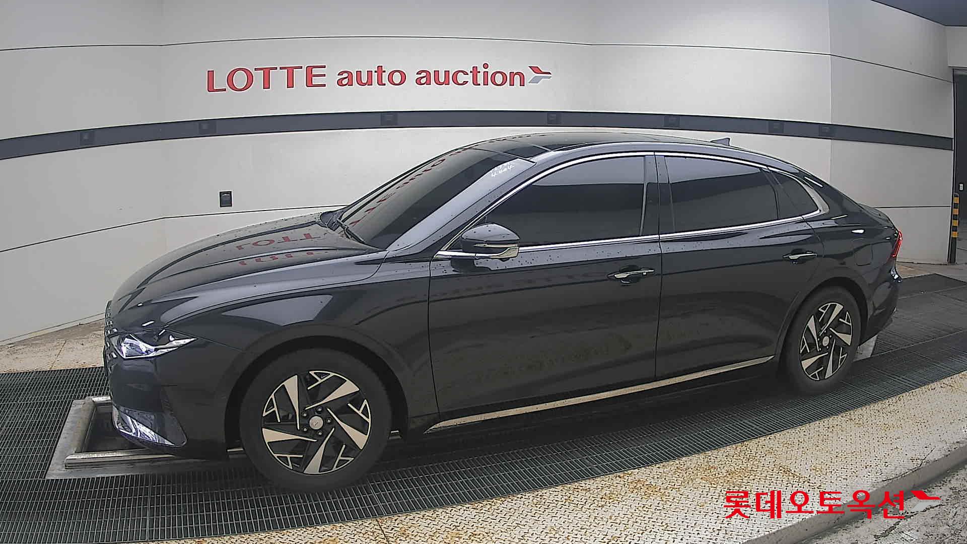 2022 - hyundai grandeur