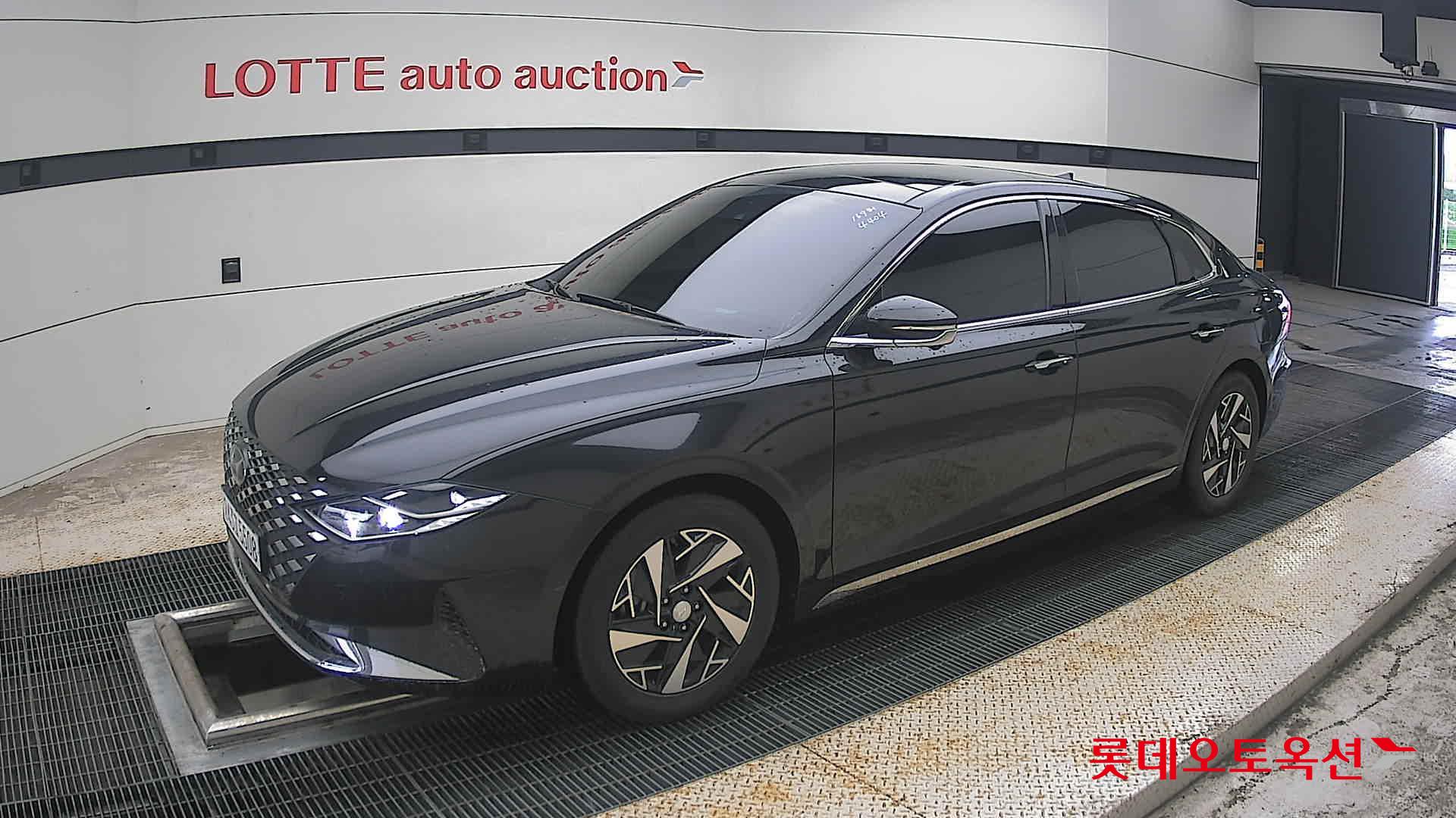 2022 - hyundai grandeur