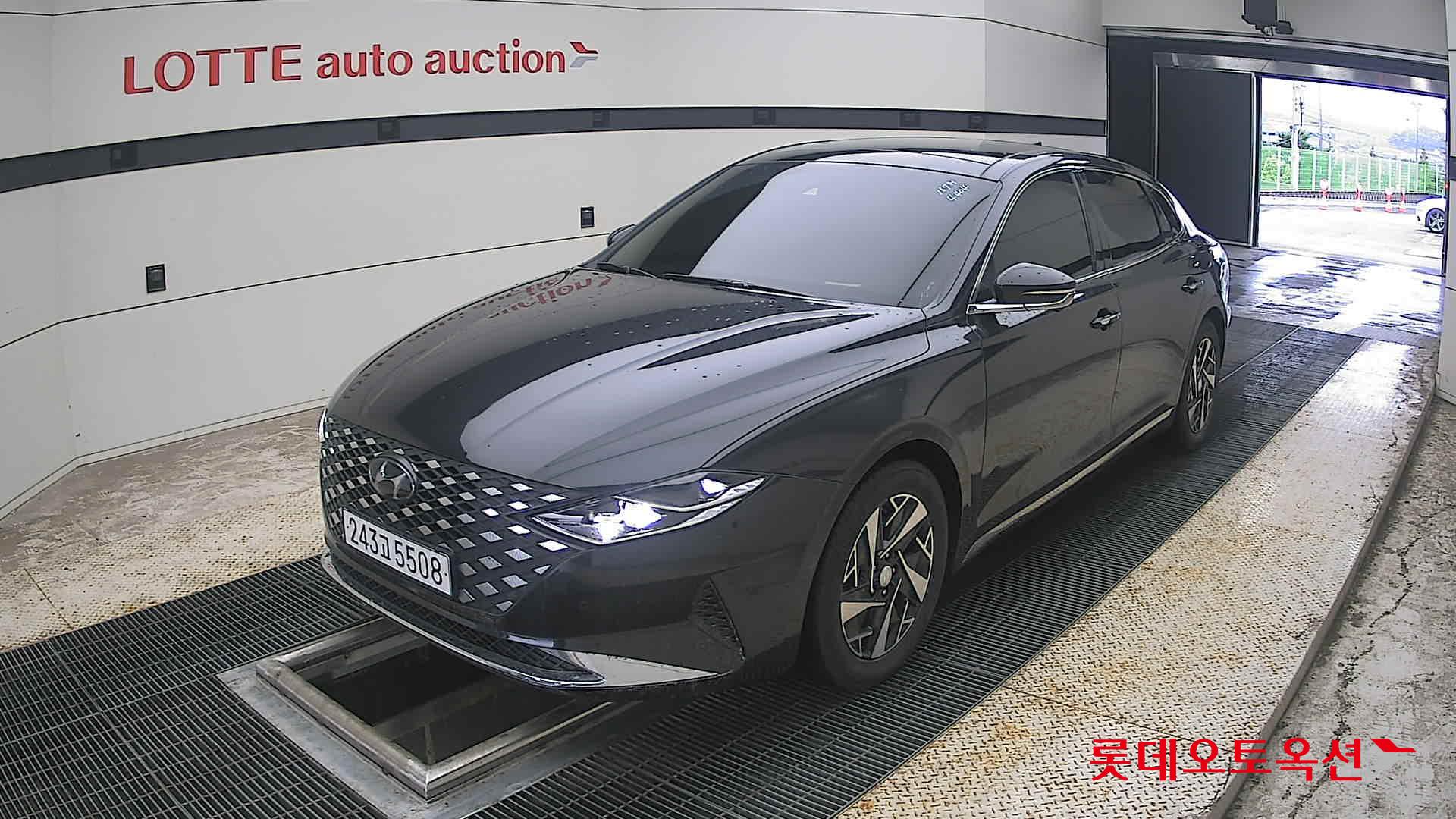 2022 - hyundai grandeur