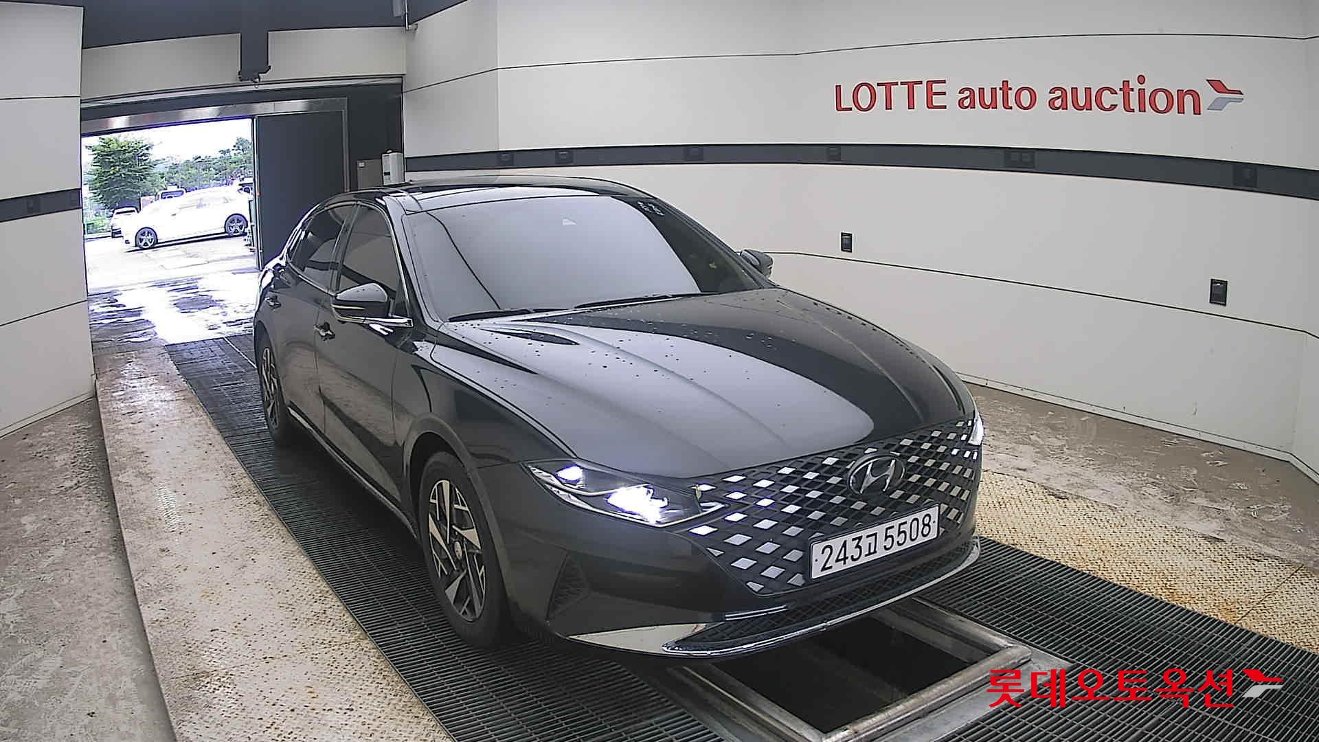 2022 - hyundai grandeur