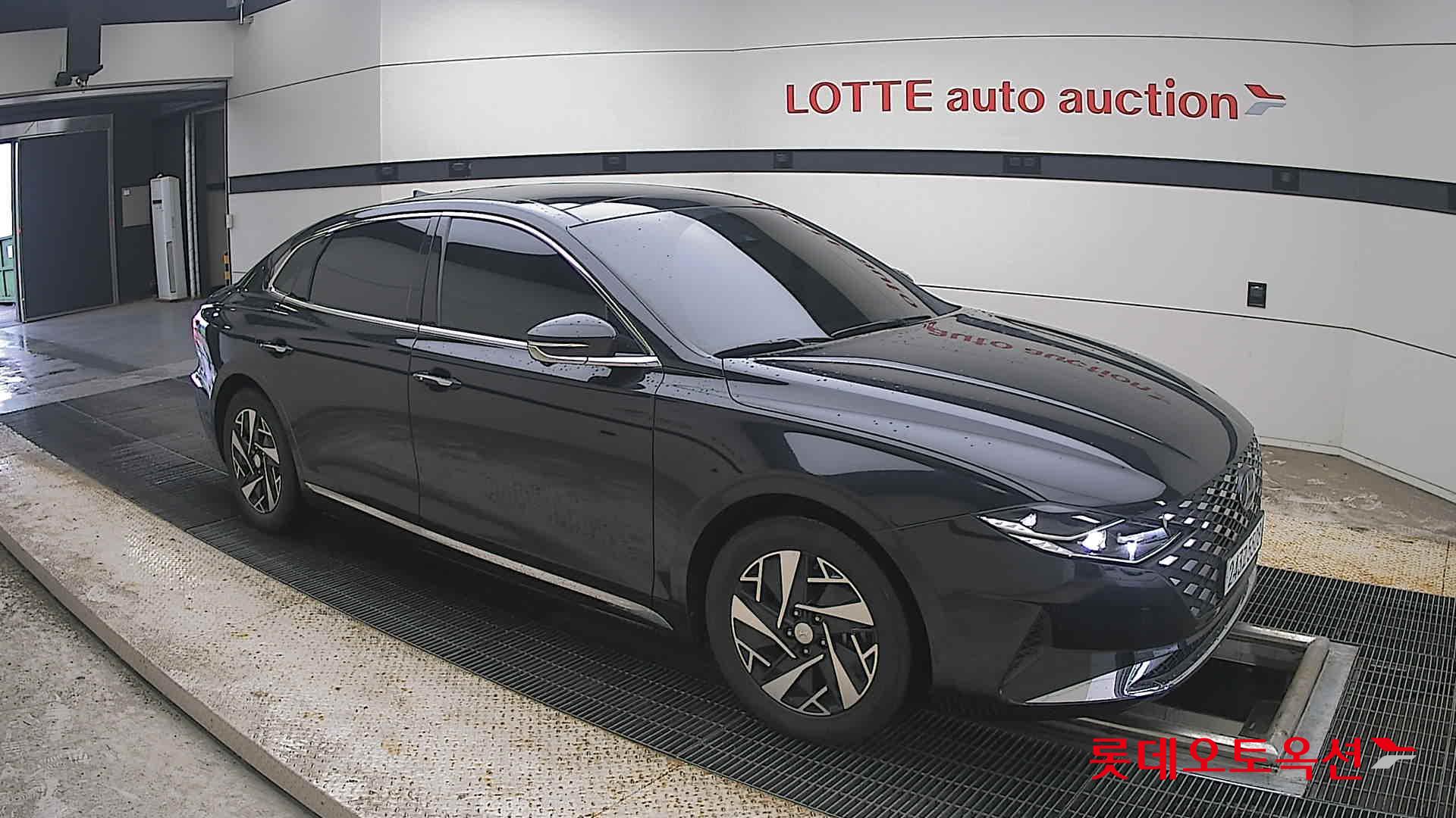 2022 - hyundai grandeur