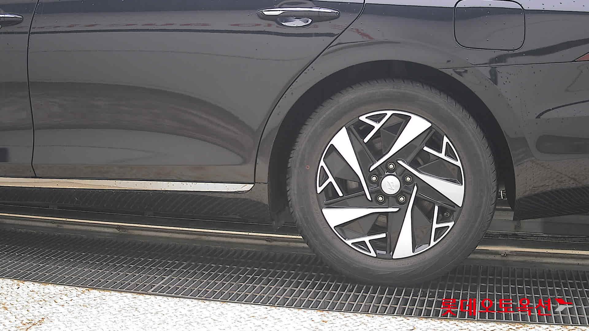 2022 - hyundai grandeur