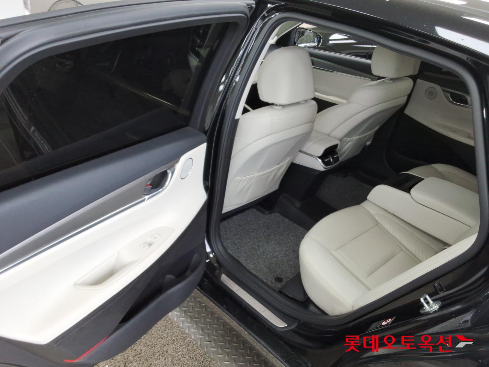 2022 - hyundai grandeur