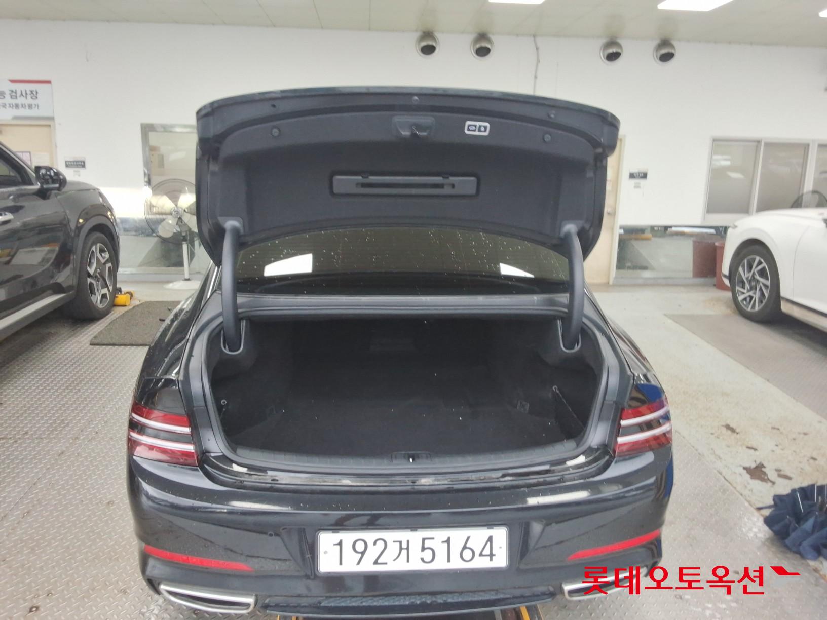 2021 - genesis g80