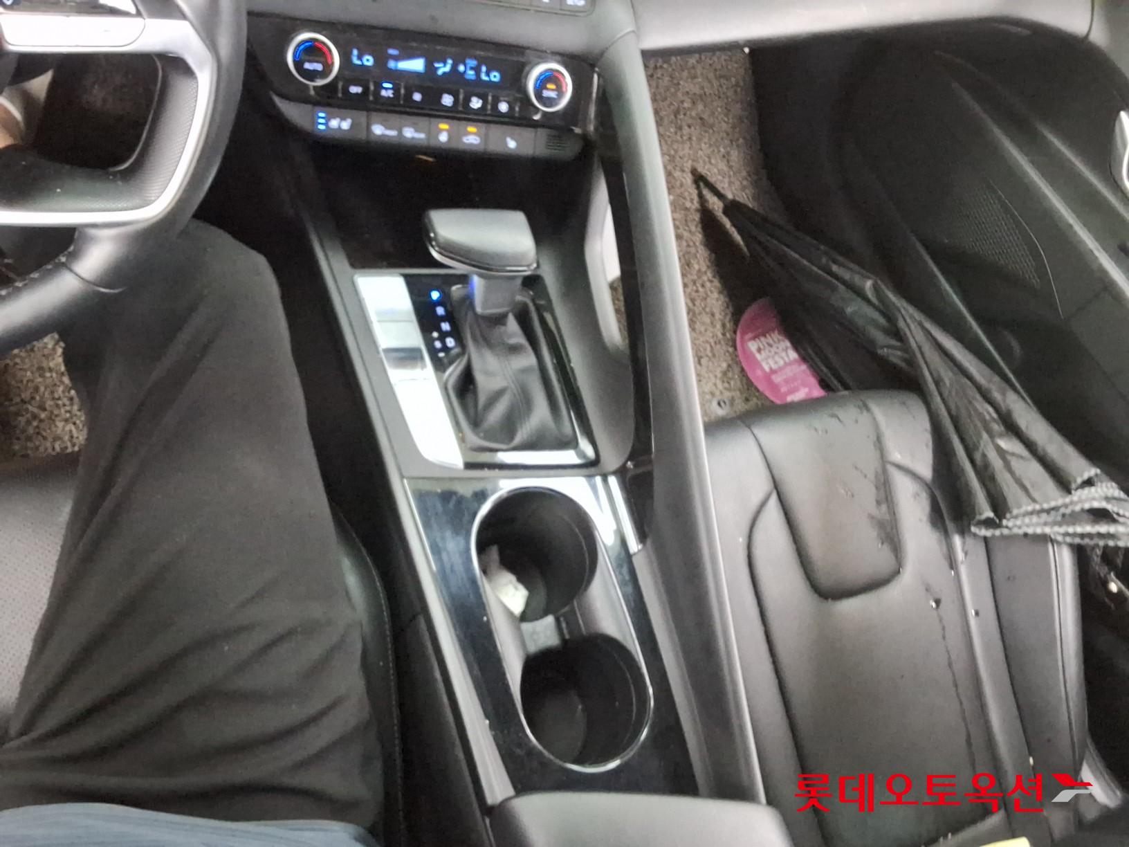 2021 - hyundai avante