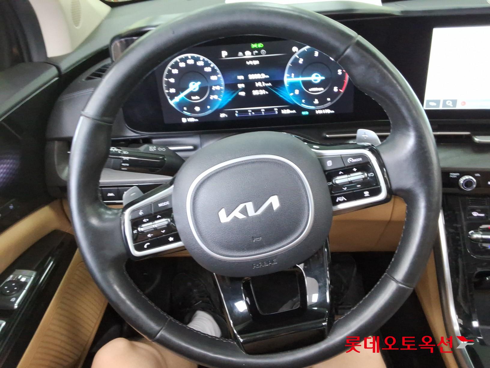2022 - kia carnival
