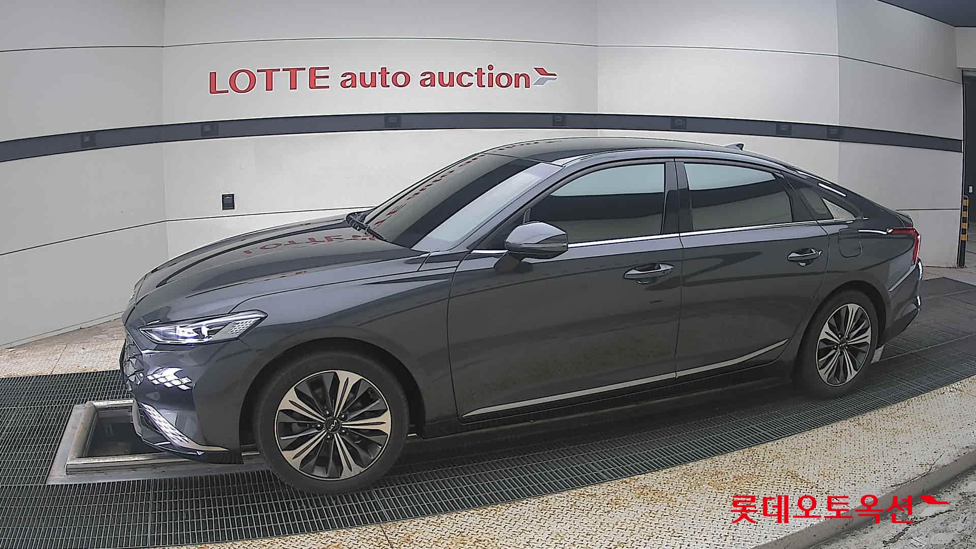 2022 - kia k8