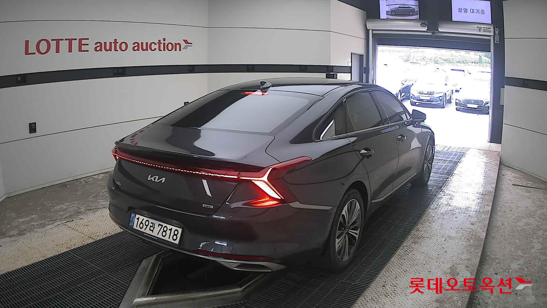 2022 - kia k8