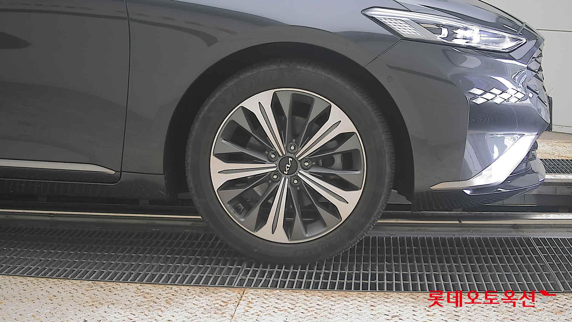 2022 - kia k8