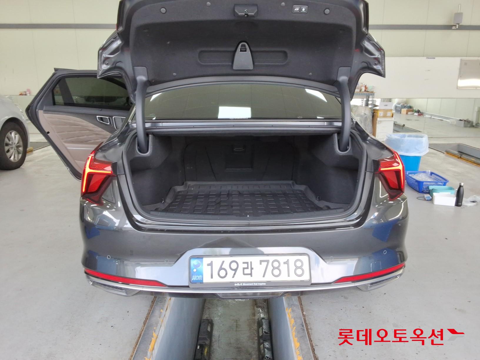 2022 - kia k8