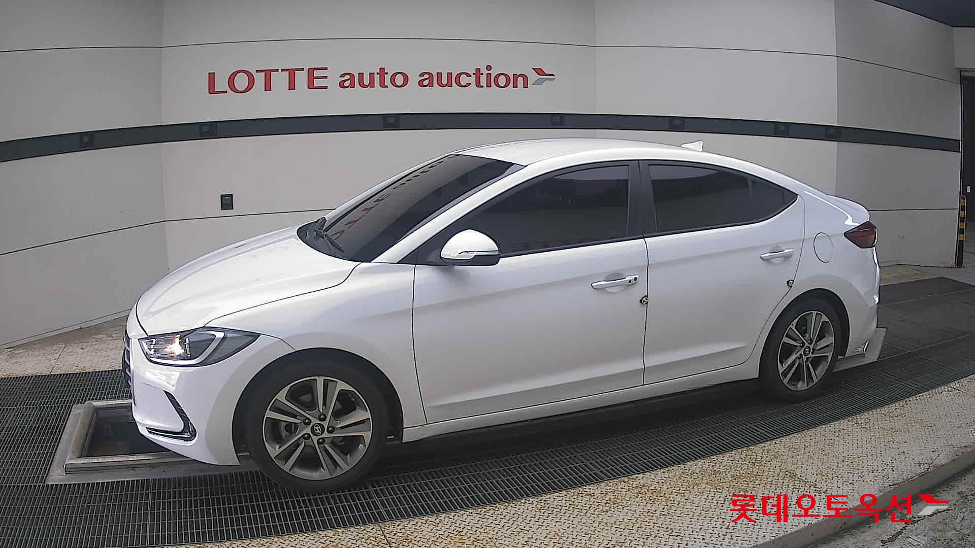 2018 - hyundai avante