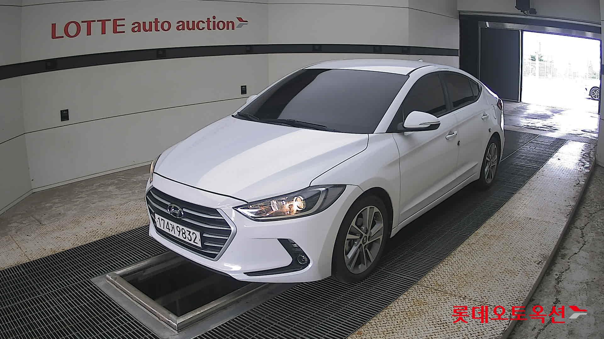 2018 - hyundai avante
