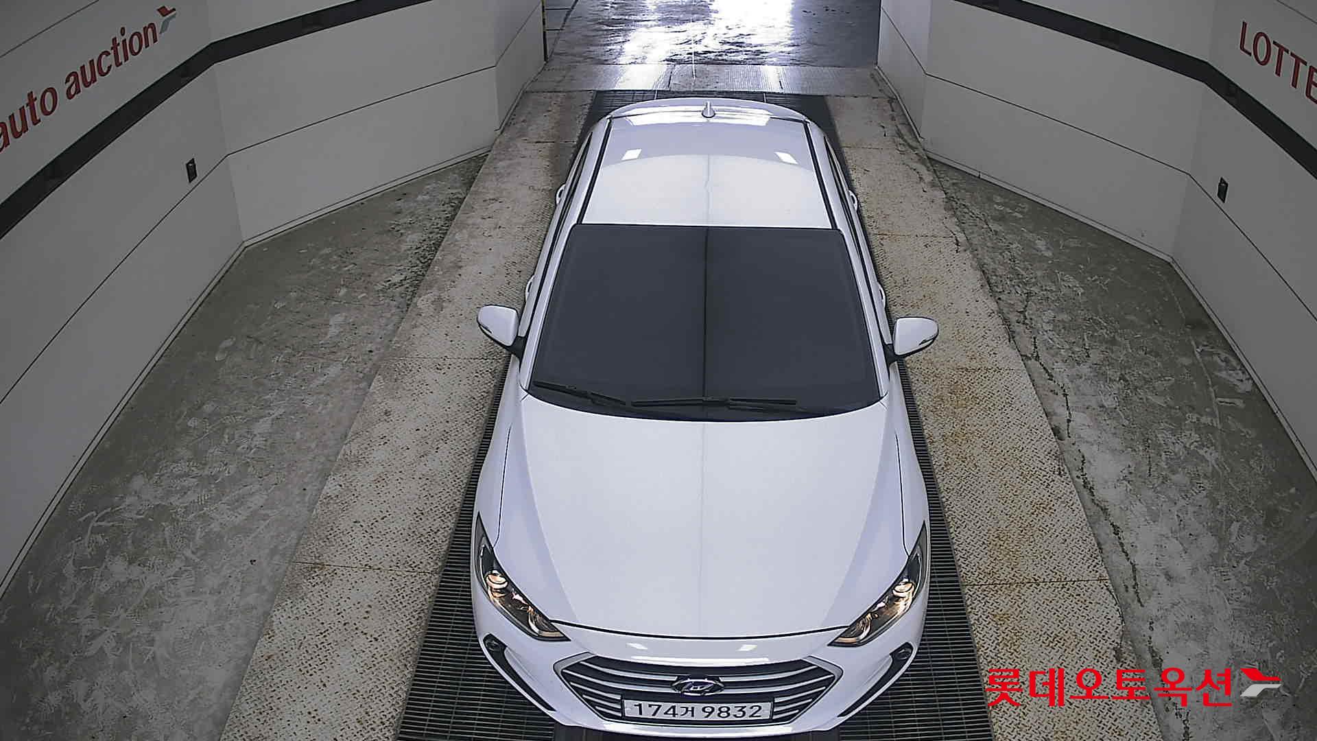 2018 - hyundai avante