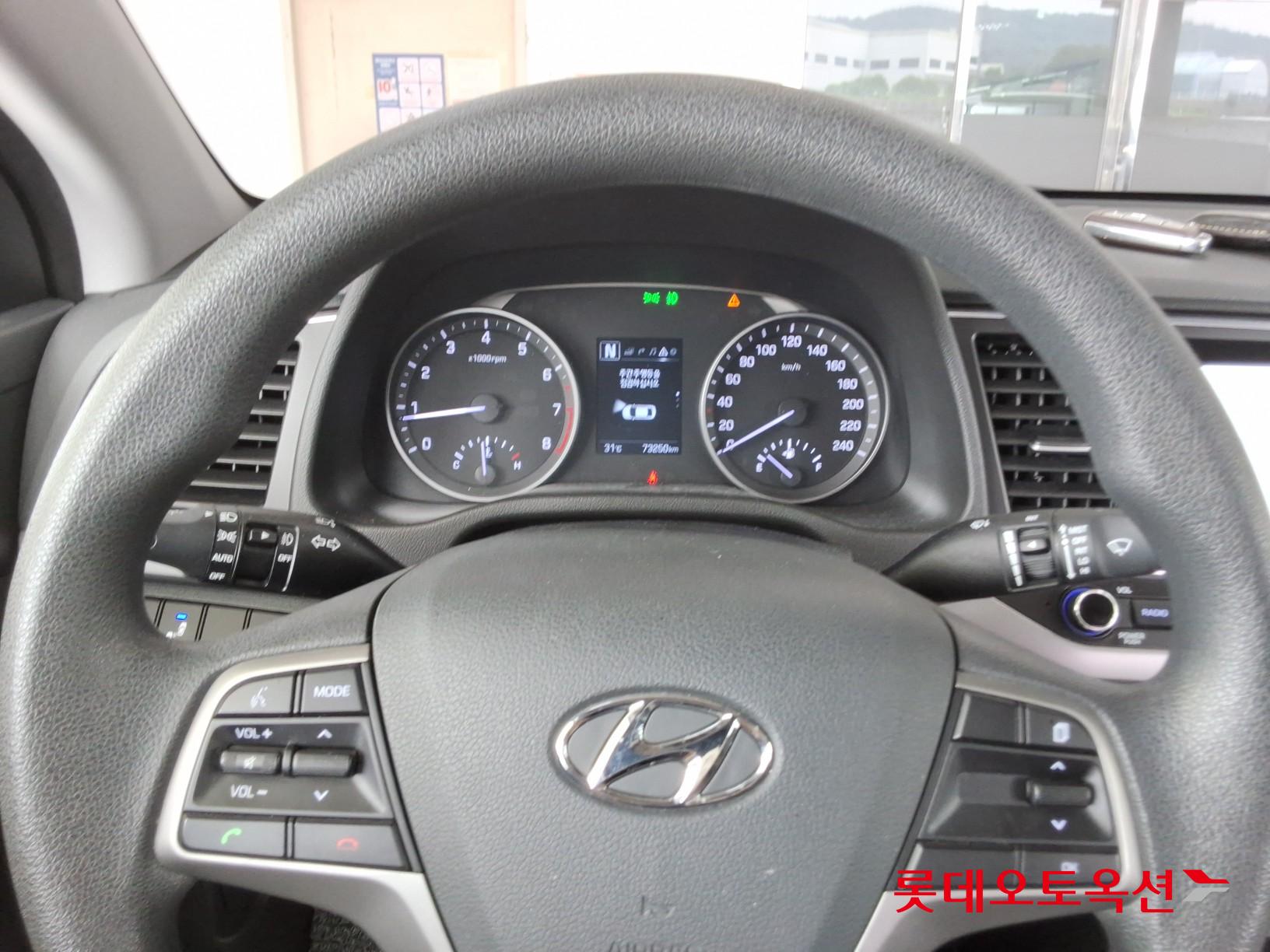 2018 - hyundai avante