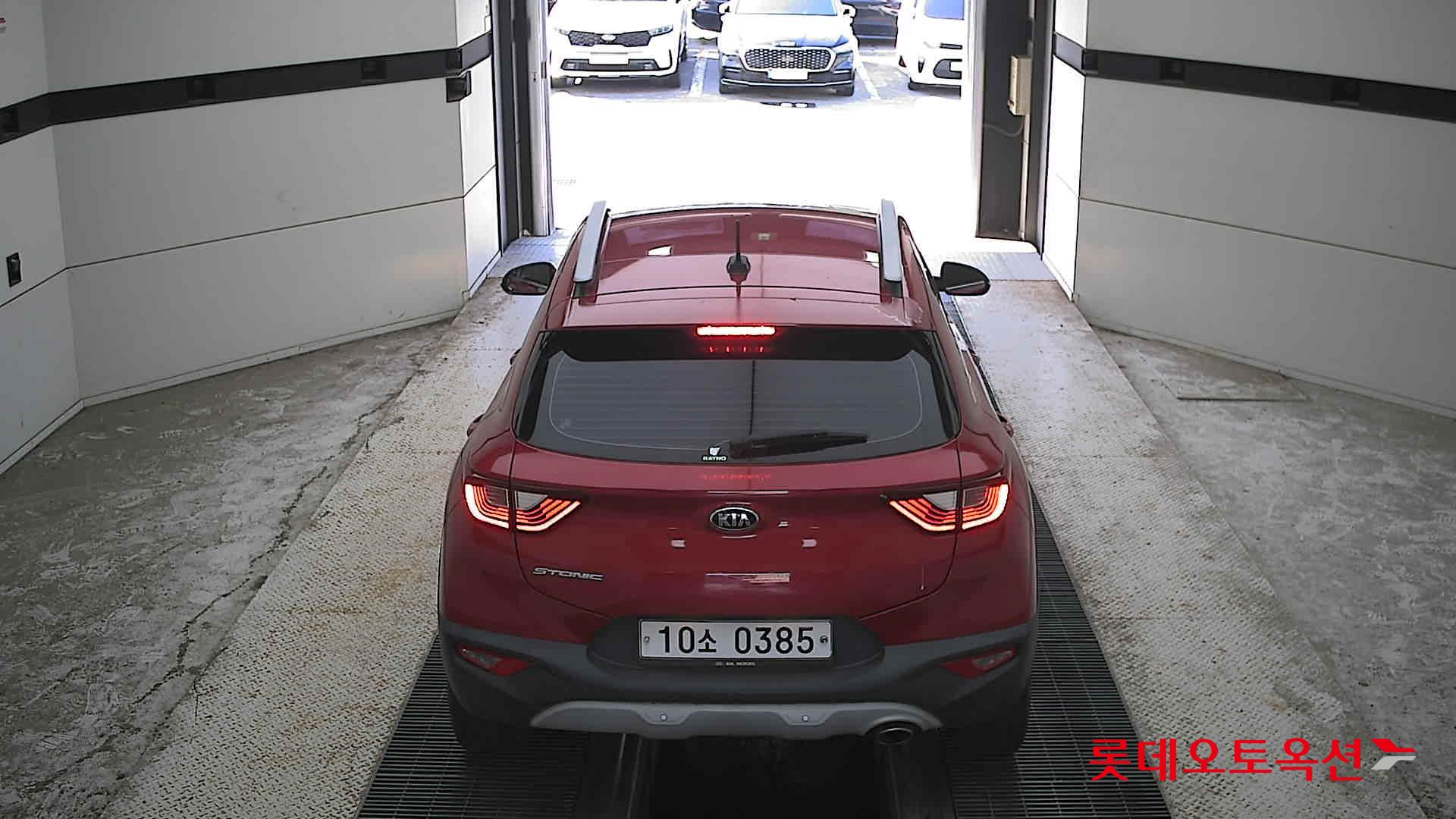 2018 - kia stoic