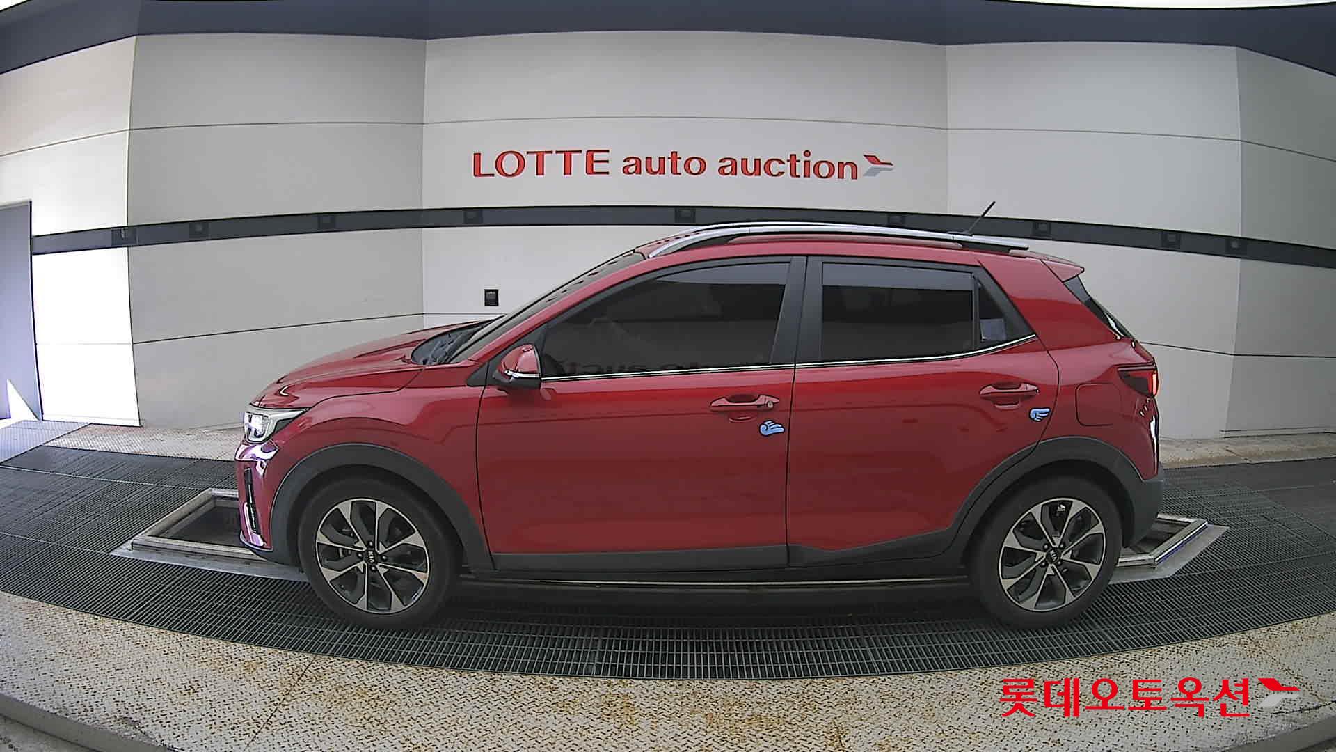 2018 - kia stoic