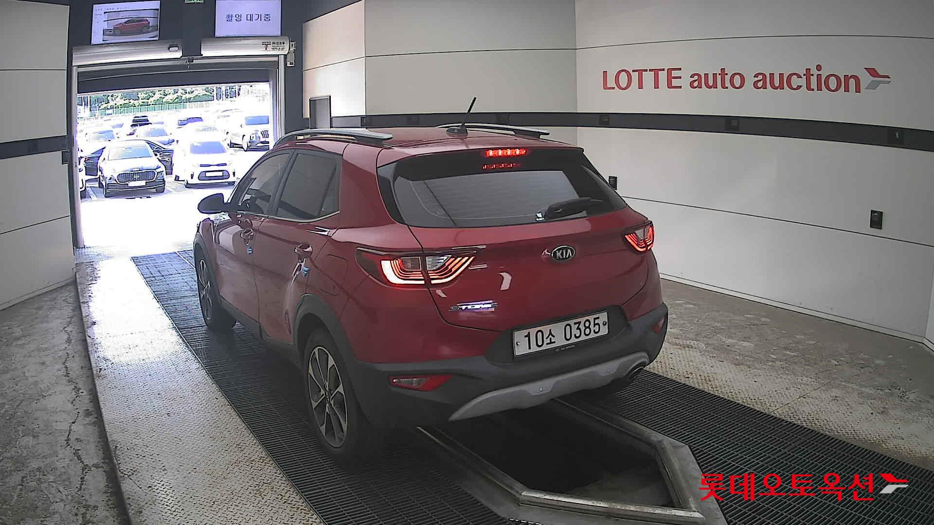2018 - kia stoic