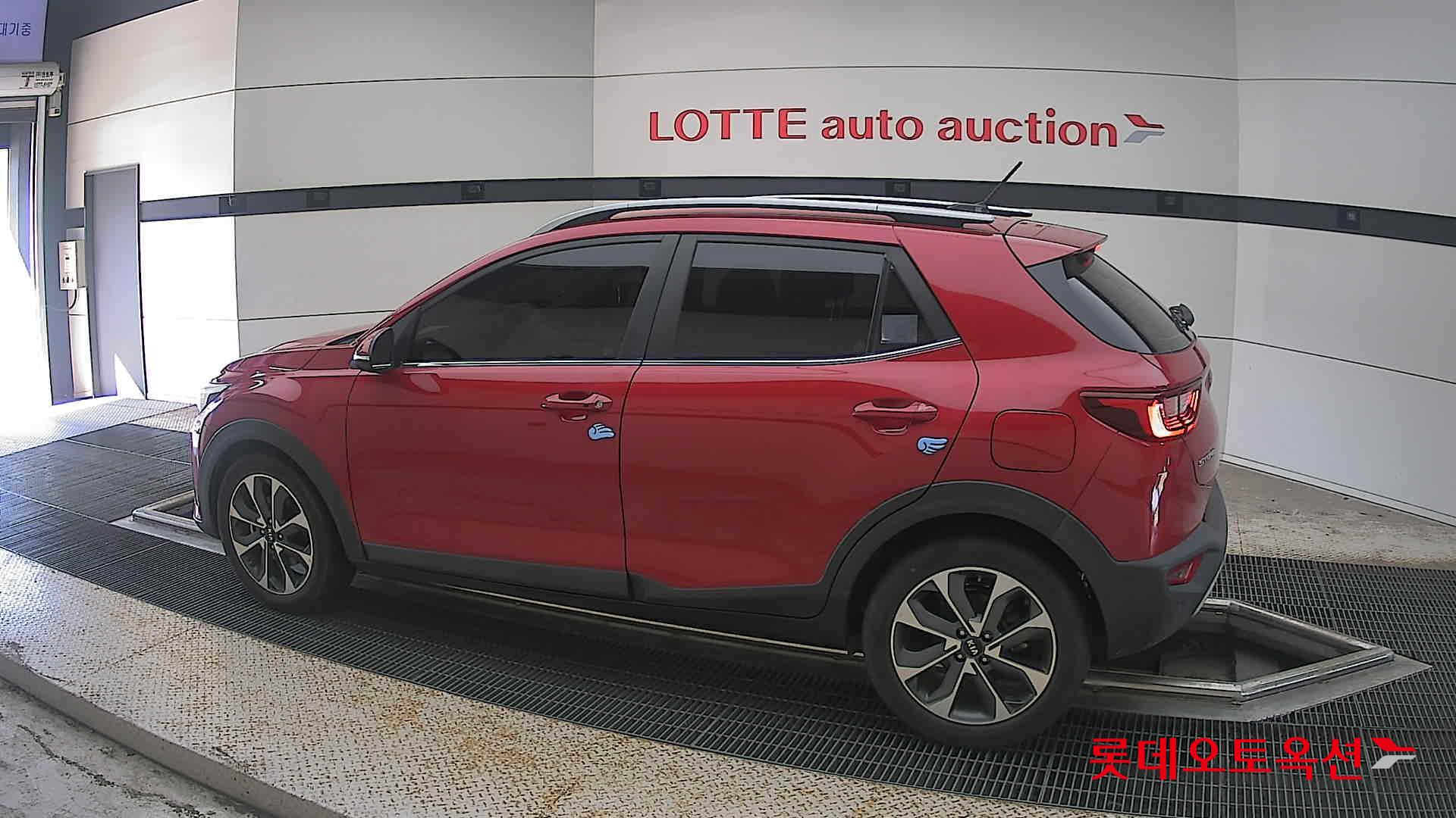2018 - kia stoic