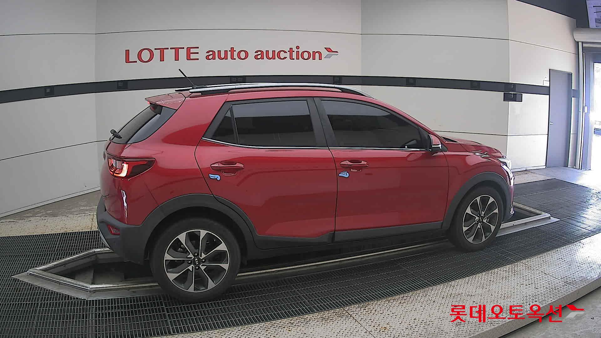 2018 - kia stoic