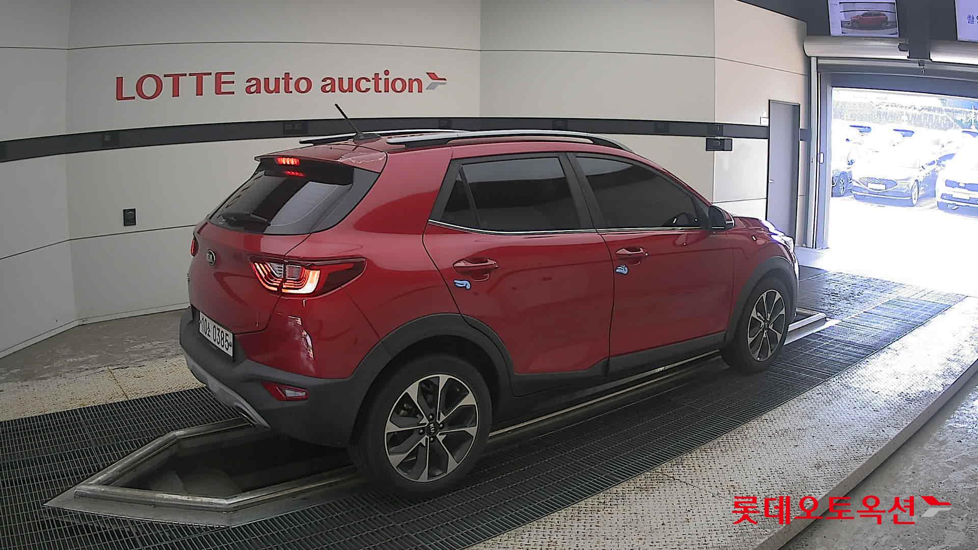 2018 - kia stoic